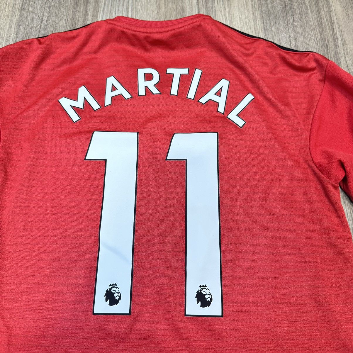 Adidas Manchester United 18/19 home shirt #11 Martial Size US S / EU 44-46 / 1 - 4 Thumbnail