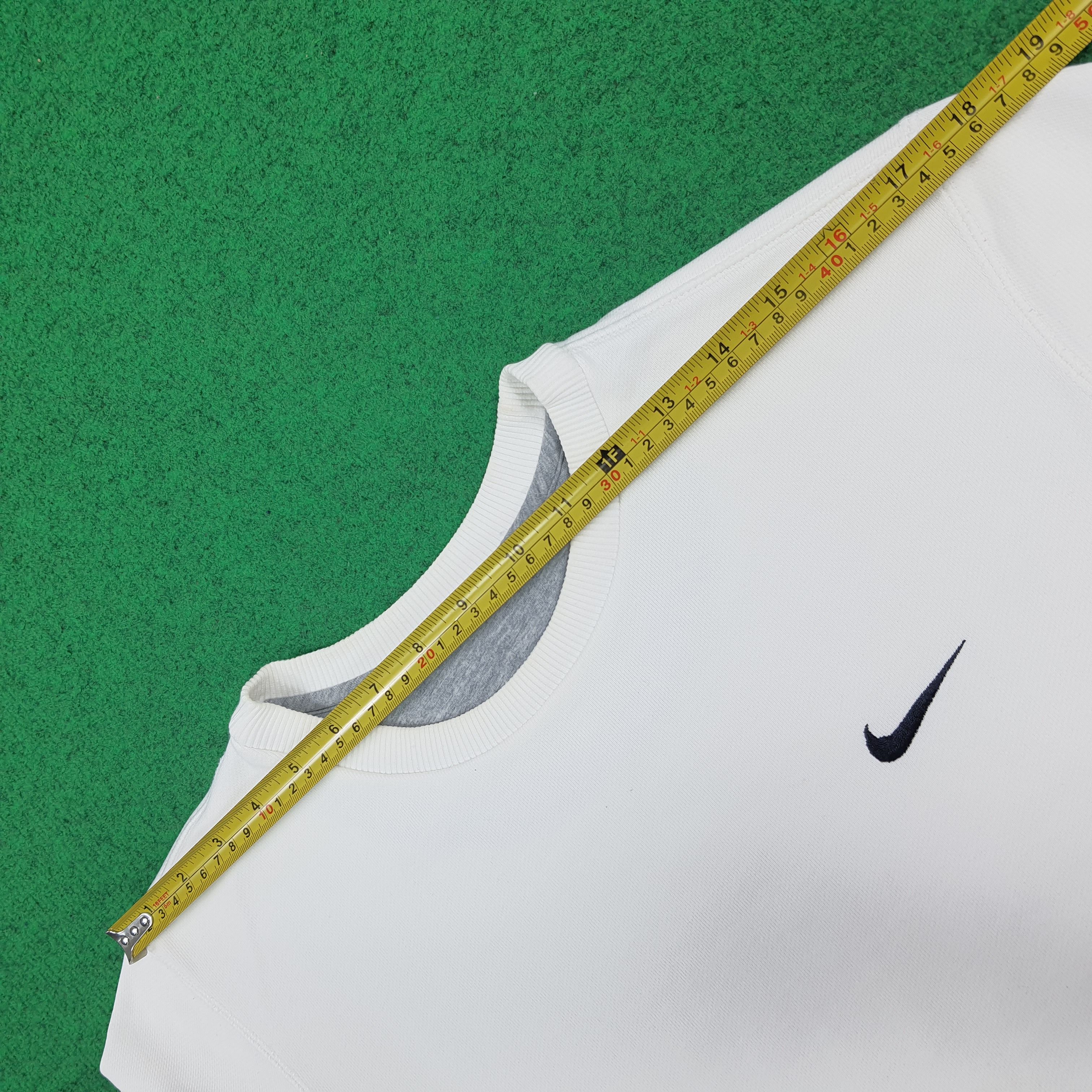 Nike Vintage Nike Swoosh Embroidery Sweatshirt C290N32 Size US M / EU 48-50 / 2 - 11 Thumbnail