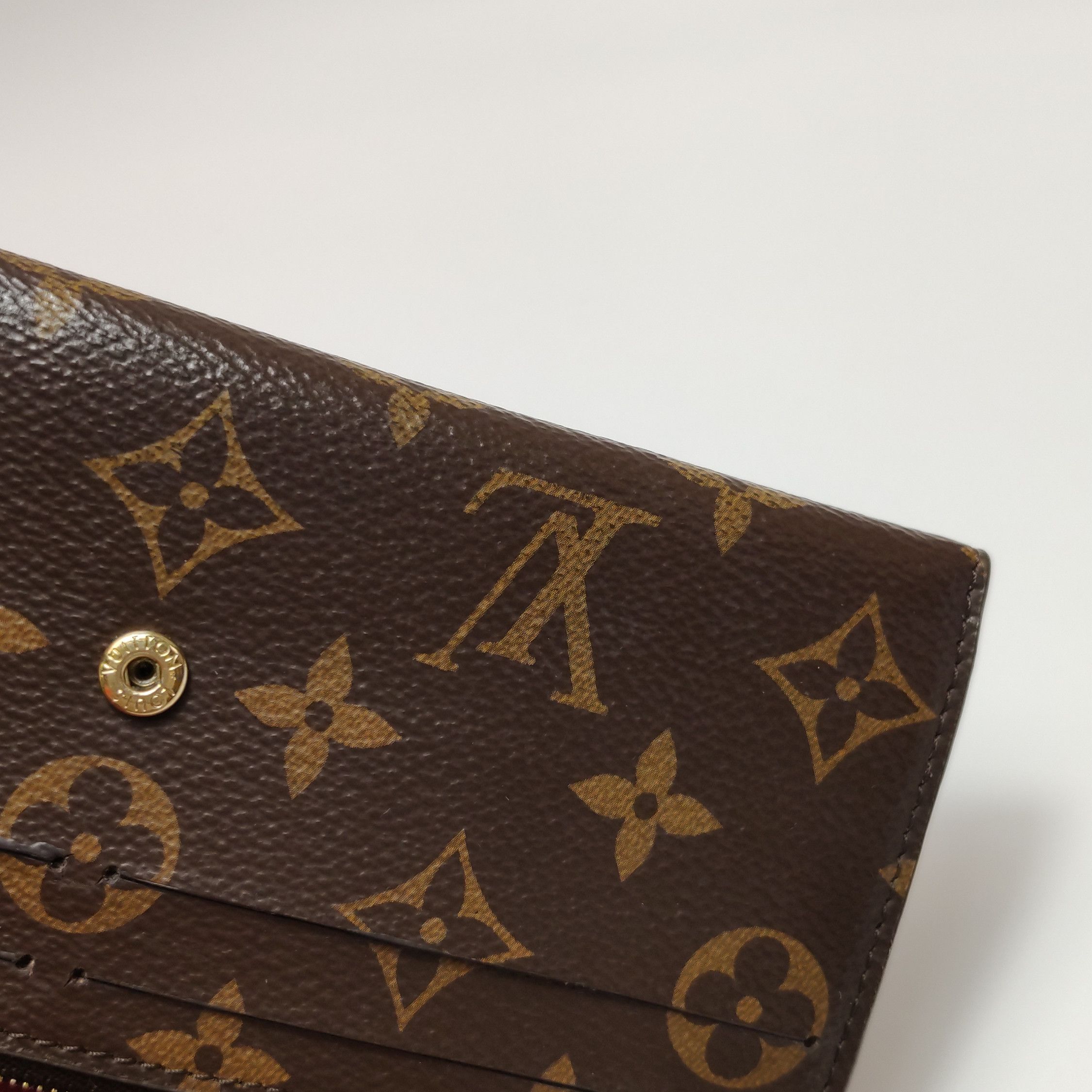 Louis Vuitton Louis Vuitton (LV) Emilie leather Monogram print snap walle Size ONE SIZE - 5 Thumbnail