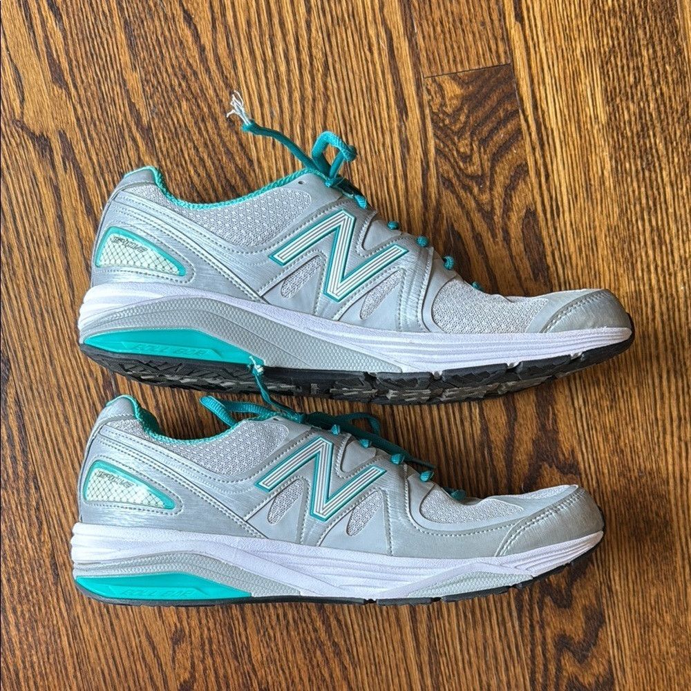 New Balance New Balance 1540 V2 Men’s 13 Gray and Blue Sneakers with Br Size US 13 / EU 46 - 6 Thumbnail