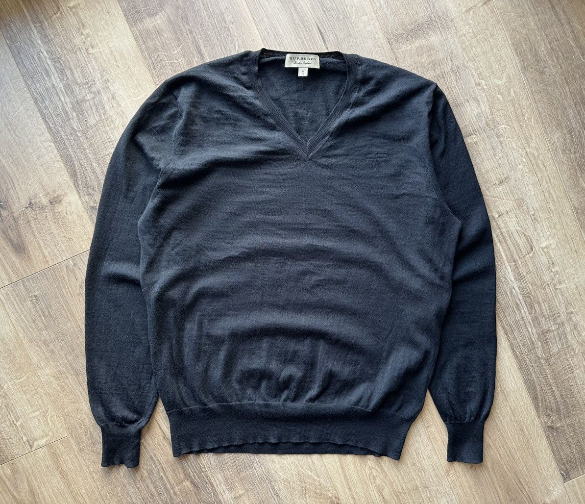 Burberry Burberry merino wool V-neck sweater Size US XL / EU 56 / 4 - 1 Thumbnail