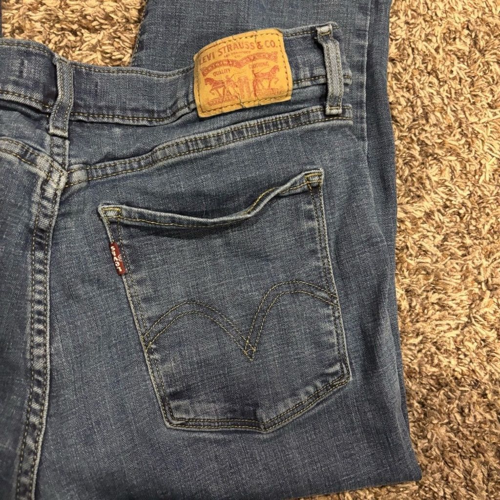 Levi's Levi's Women's Classic Bootcut Jeans Size 31" - 2 Thumbnail