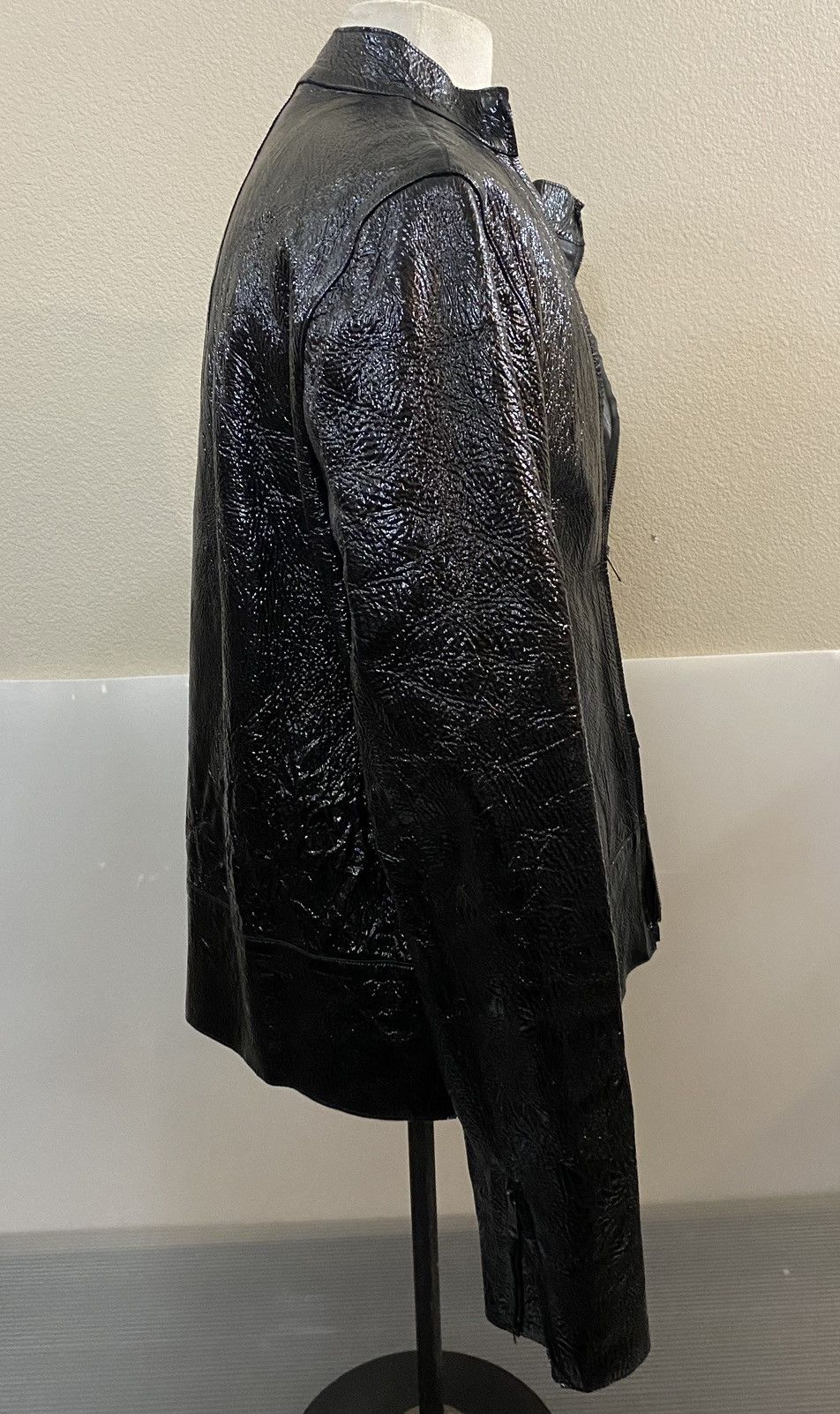 Gucci Gucci x Tom Ford 🇮🇹 black naplack leather asymm jacket 50 Size US M / EU 48-50 / 2 - 7 Thumbnail