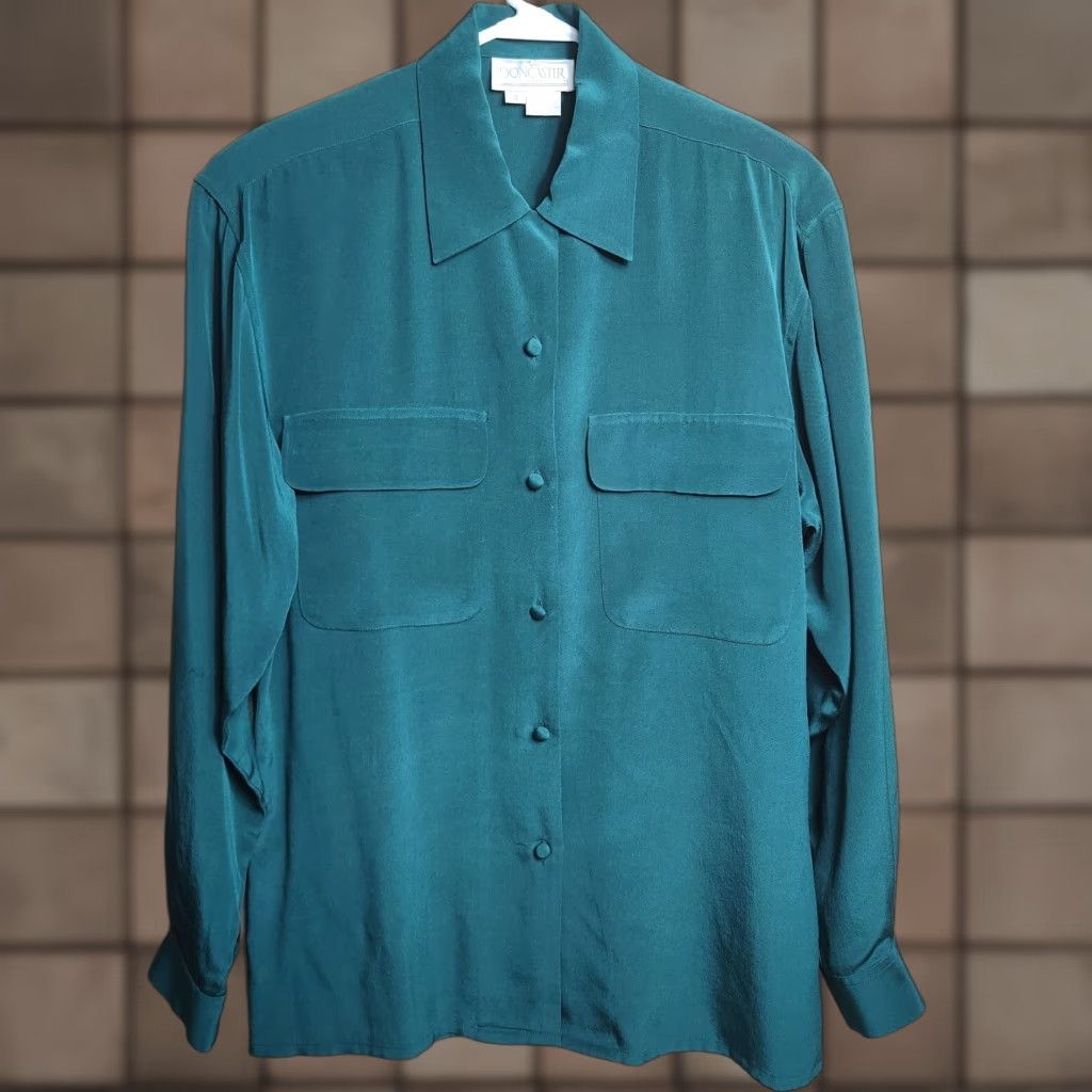 Vintage VINTAGE Doncaster Silks Womens Blouse Emerald Green 100% Silk Utility 4 Size S / US 4 / IT 40 - 1 Thumbnail