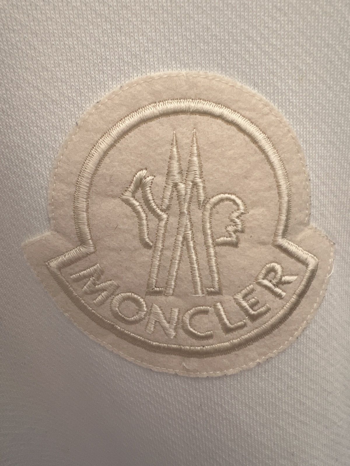 Moncler Moncler Embroidered Logo Hoodie Size US M / EU 48-50 / 2 - 3 Thumbnail