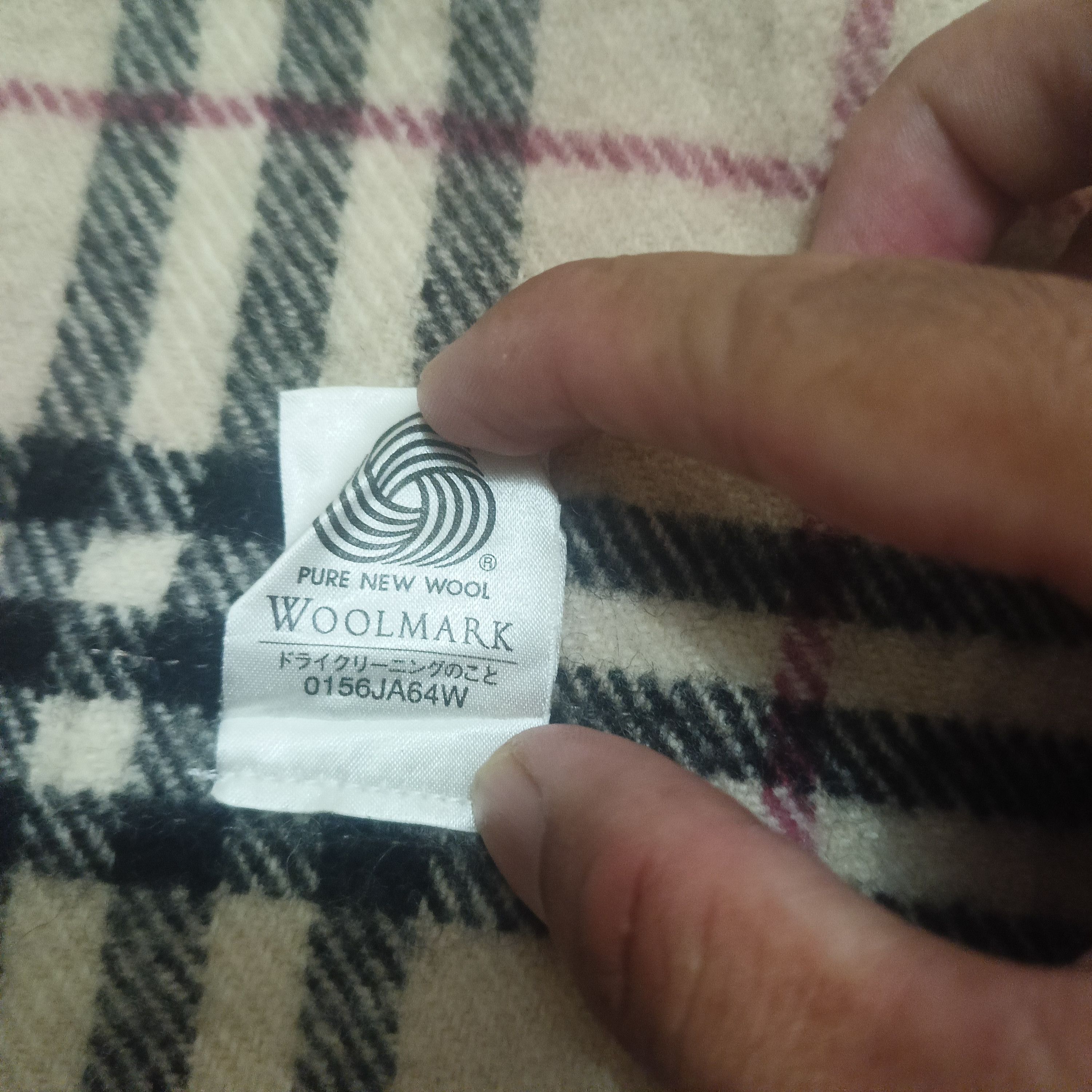 Burberry Burberry Nova Check Cashmere Big Table Desk Size ONE SIZE - 5 Thumbnail