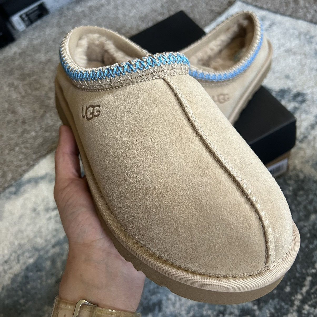 Ugg UGG TASMAN SLiPPERS CREAM SUEDE SANTORiNi SAND GREECE iTALY Size US 10 / EU 43 - 4 Thumbnail