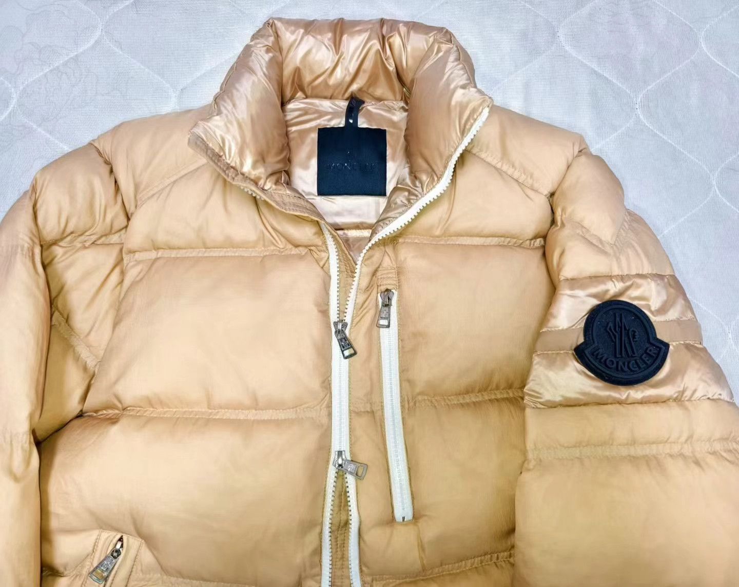 Moncler Moncler champagne epaulet down jacket Size US L / EU 52-54 / 3 - 3 Thumbnail