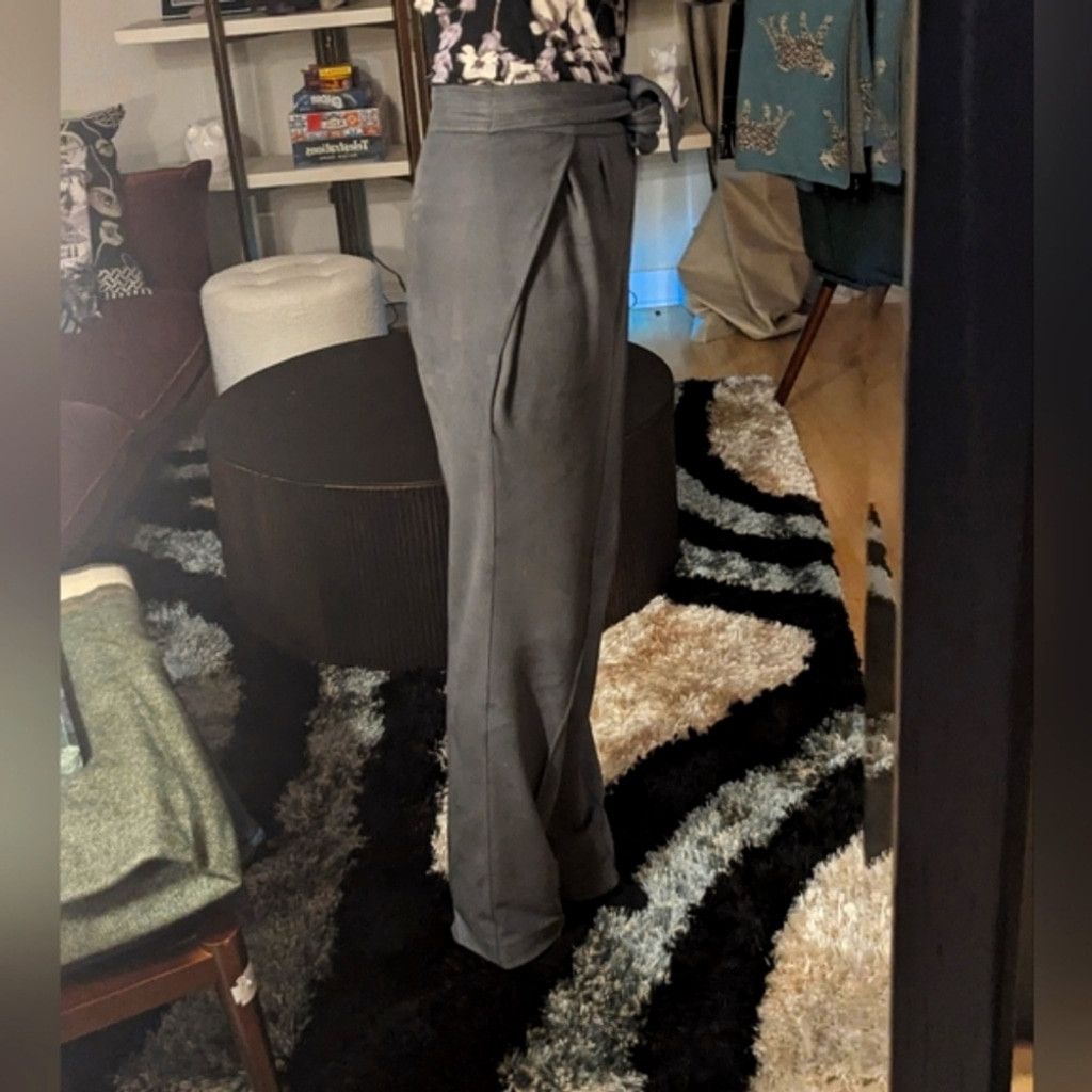 Giorgio Armani Giorgio Armani Gray High Waisted Tie Front Vegan Suede Pants Size 42" / US 20 - 9 Thumbnail