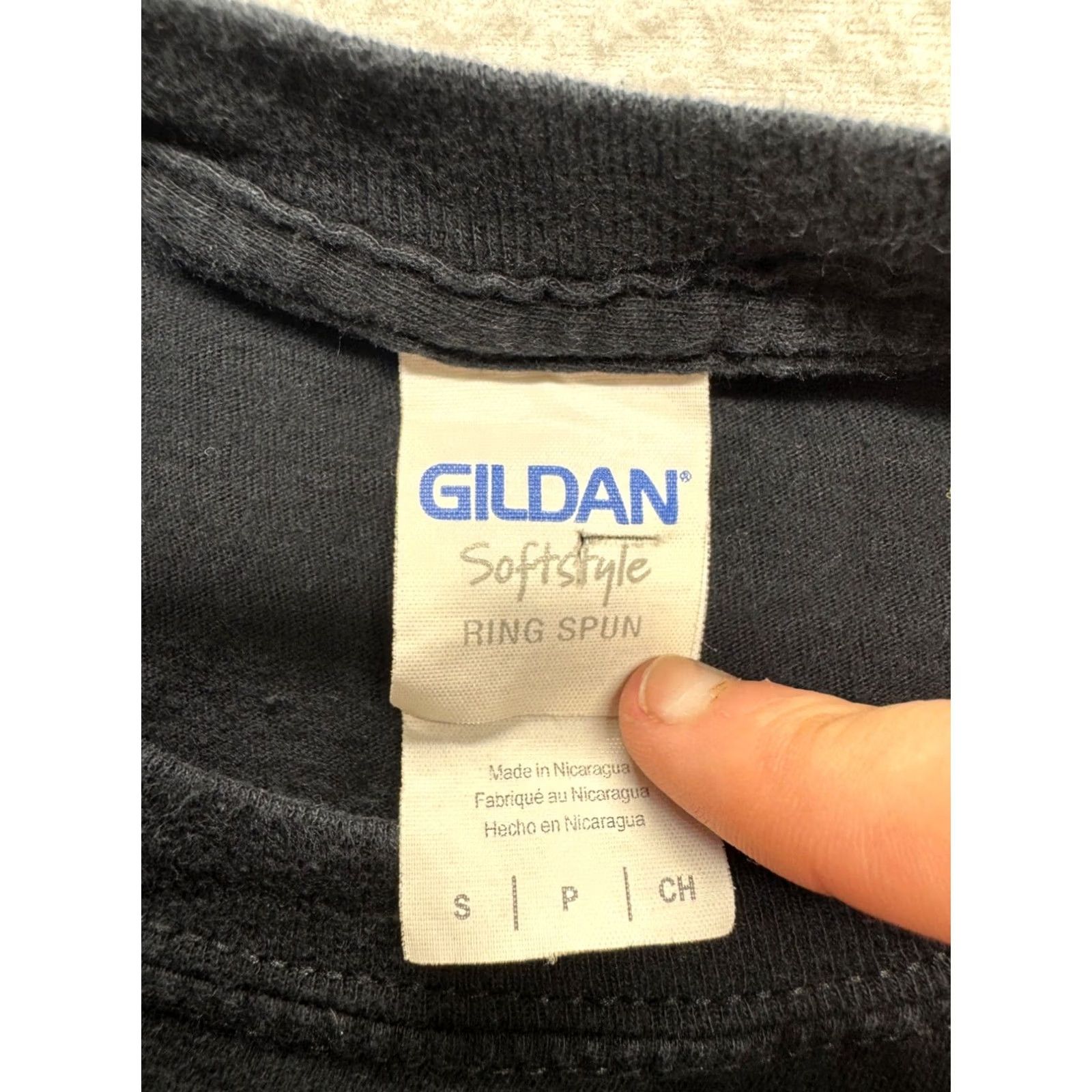 Gildan Funny Otter Things Graphic T-Shirt 100% Cotton Black S Mens T-Shirt Size US S / EU 44-46 / 1 - 4 Thumbnail
