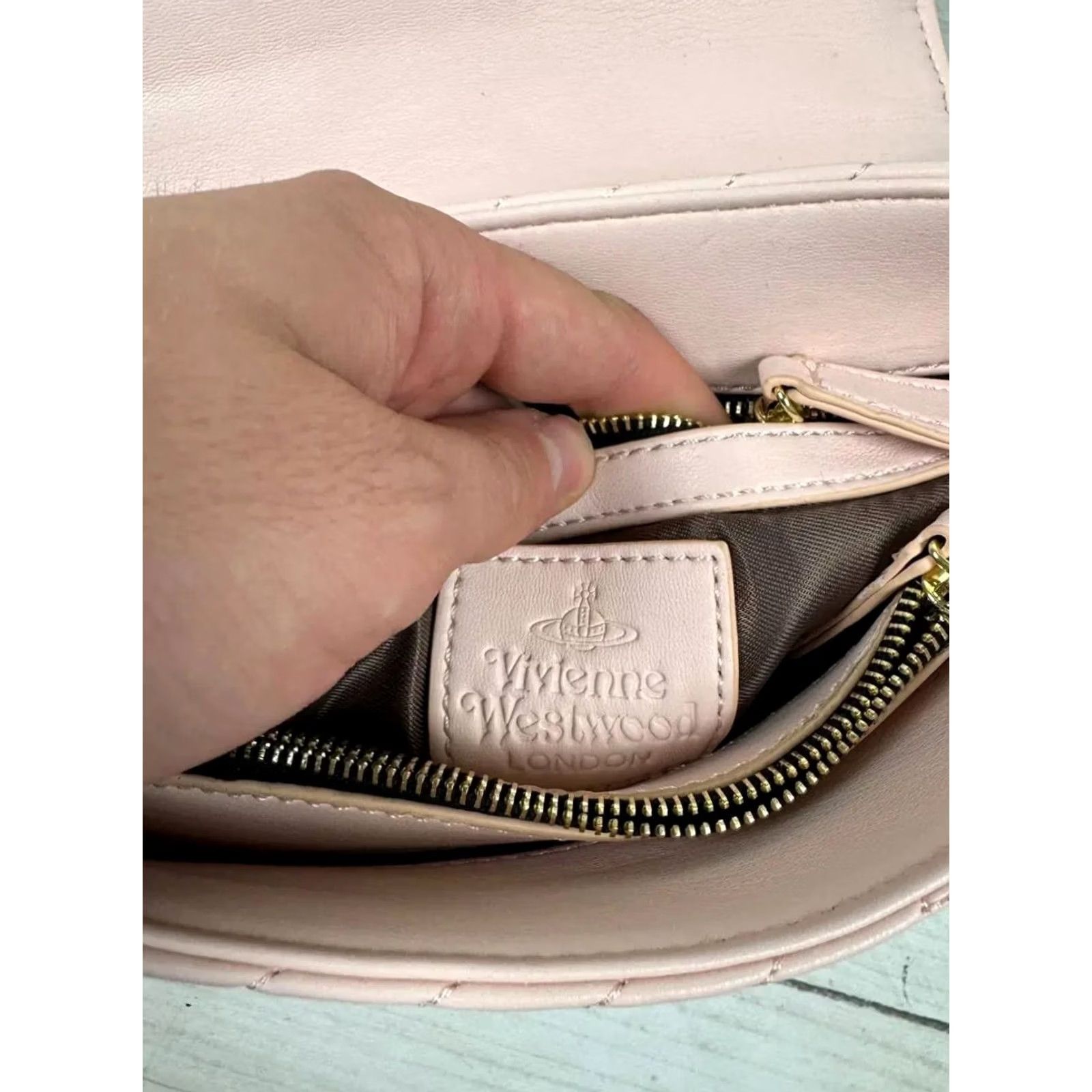 Vivienne Westwood Vivienne Westwood Shoulder Bag Logo Orb Pink Women's Small Leather Shoulder Bag with Inner Pockets Size ONE SIZE - 6 Thumbnail