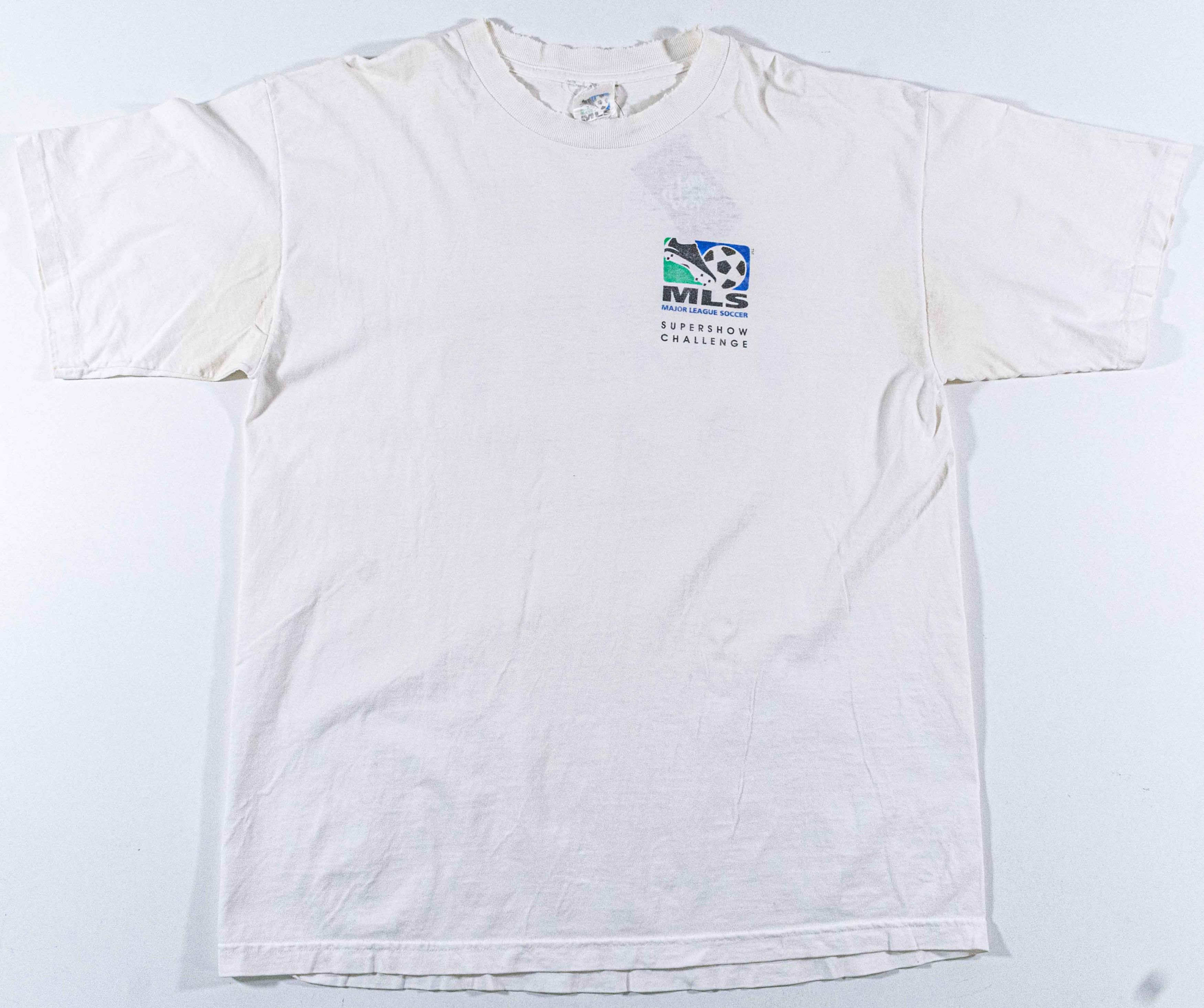 Vintage Vintage 1997 MLS Supershow T Shirt 90s Soccer Thrashed Size US L / EU 52-54 / 3 - 10 Thumbnail