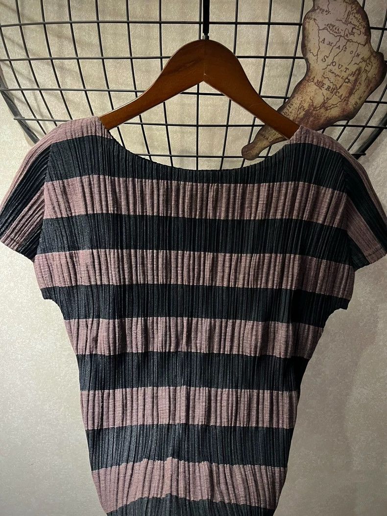 Issey Miyake issey miyake size:3 Black and purple pleated top Size XXS / US 00 / IT 34 - 2 Thumbnail
