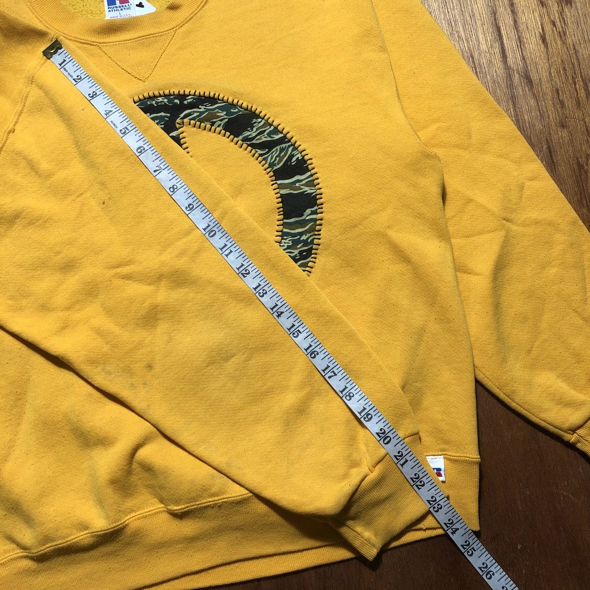 Russell Athletic × Vintage Vintage Russell Athletic Custom Made “Peace” Size US L / EU 52-54 / 3 - 13 Thumbnail