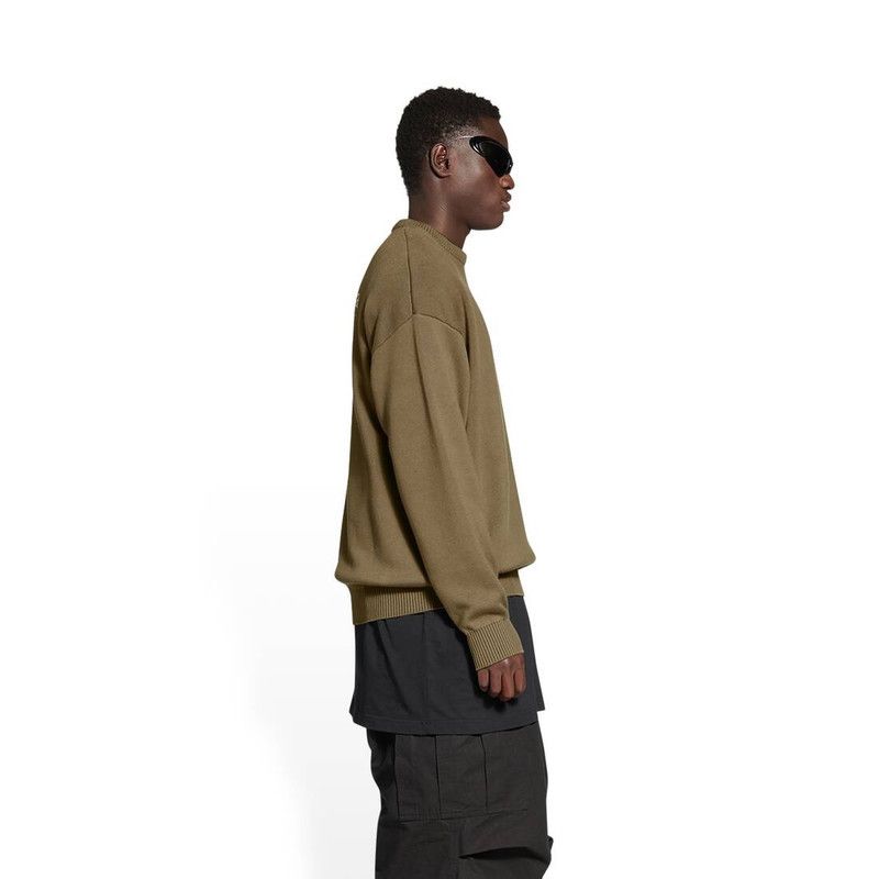 o1tr1nto0126 Political Campaign Sweater in Brown