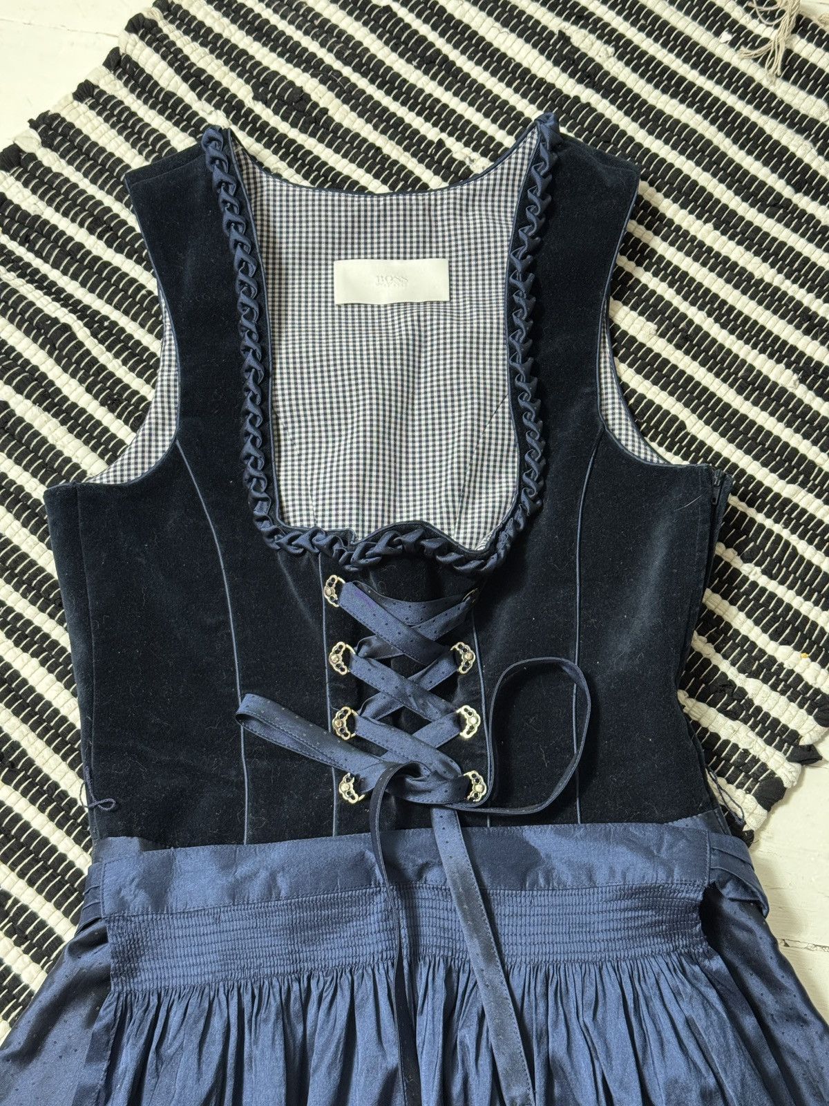 Hugo Boss × Vintage VINTAGE HUGO BOSS AVANT GARDE MIDI DRESS Size XS / US 0-2 / IT 36-38 - 3 Thumbnail