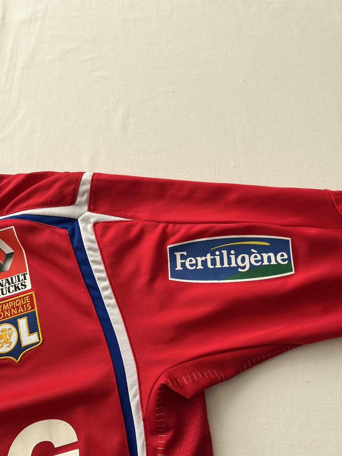 Umbro Olympique Lyonnais #4 Patrick Muller Umbro 2005 2006 Jersey Size US XL / EU 56 / 4 - 11 Thumbnail