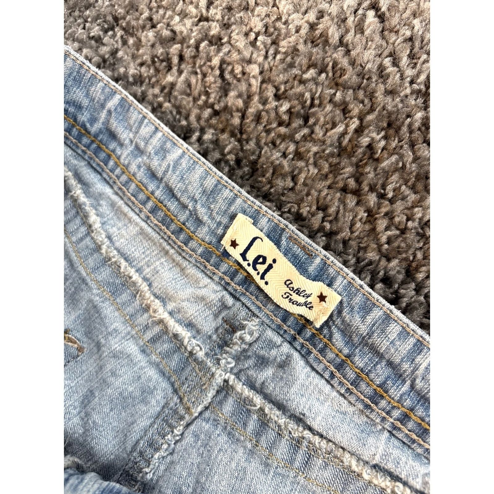 Vintage VINTAGE LEI Jeans Ashley Trouble Flared Jeans 34x31 Light Wash Denim Blue Bootcut Womens Juniors Modern Stretch Pocket 5-Pocket Size 24" / US 00 / IT 34 - 6 Thumbnail