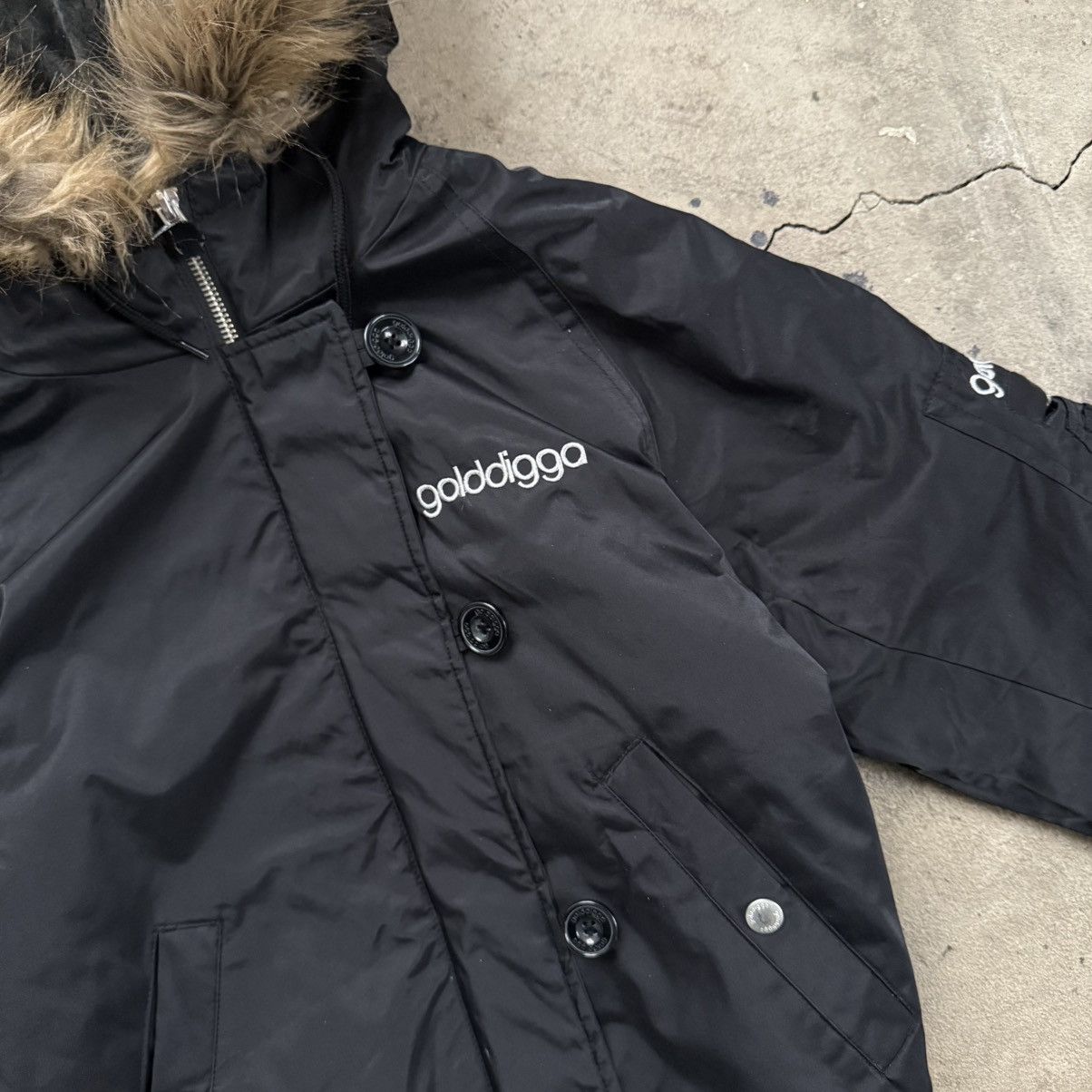 Japanese Brand Golddigga Black Nylon Bomber Jacket With Faux Fur Hood Size XS / US 0-2 / IT 36-38 - 4 Thumbnail