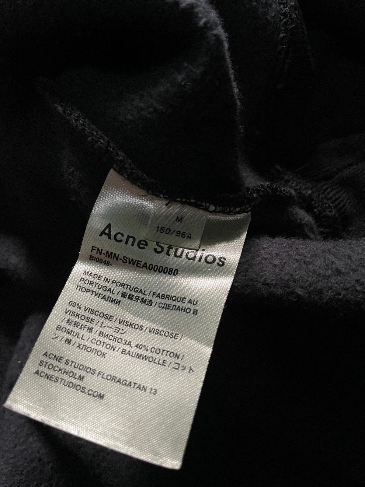 Acne Studios Neck Logo Navid