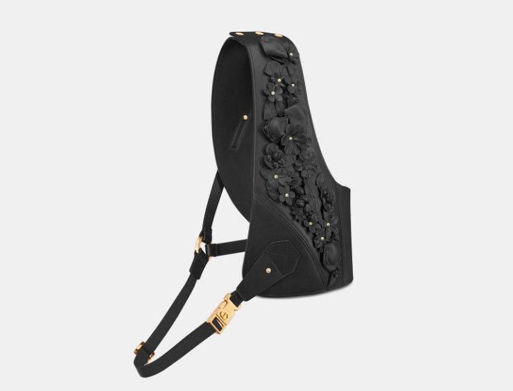 Dior o1w1db10425 B0457U Size: OS / Adjustable Plastron in Black Size ONE SIZE - 1 Thumbnail