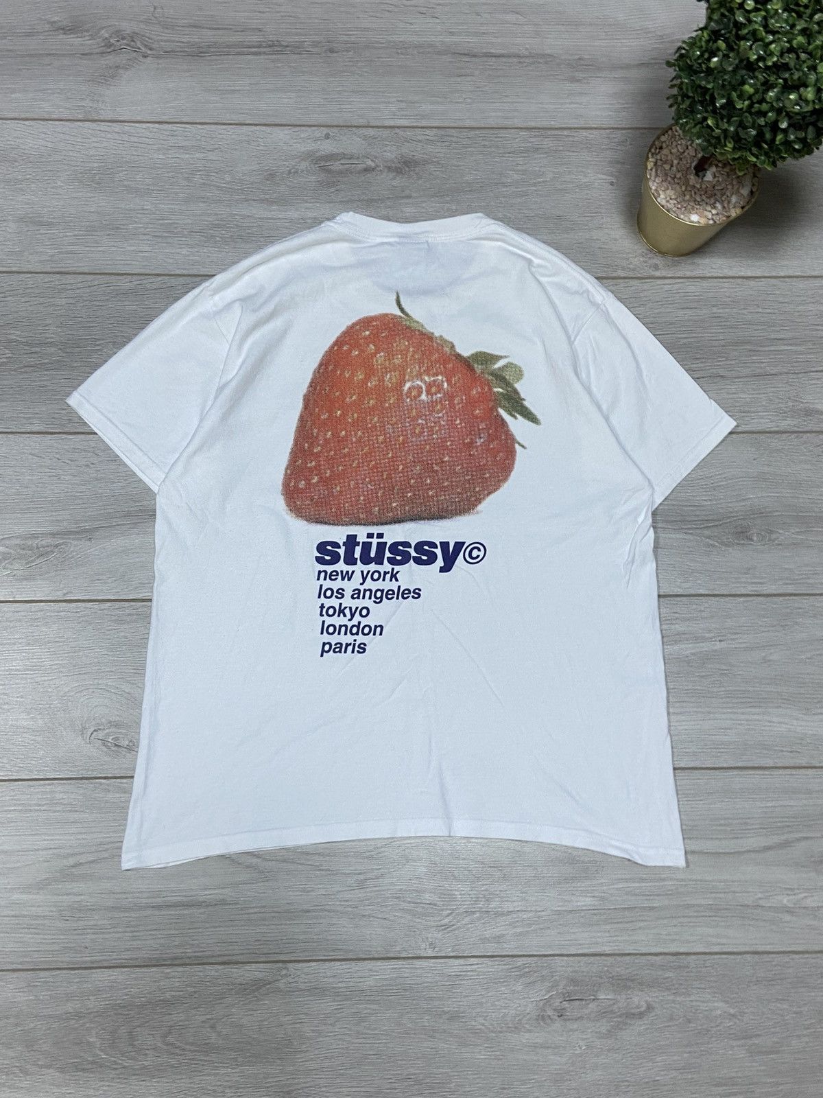 【STUSSY】Strawberry T-Shirt Stussy Strawberry T Shirt White | Grailed