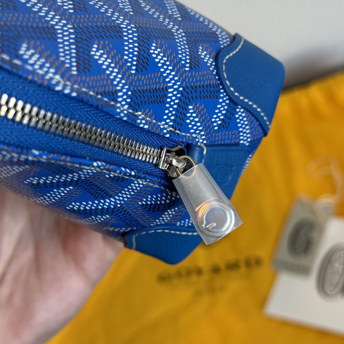Goyard Goyard Goyardine Trousse A Maquillage Vendome Mini Pouch Size ONE SIZE - 5 Thumbnail