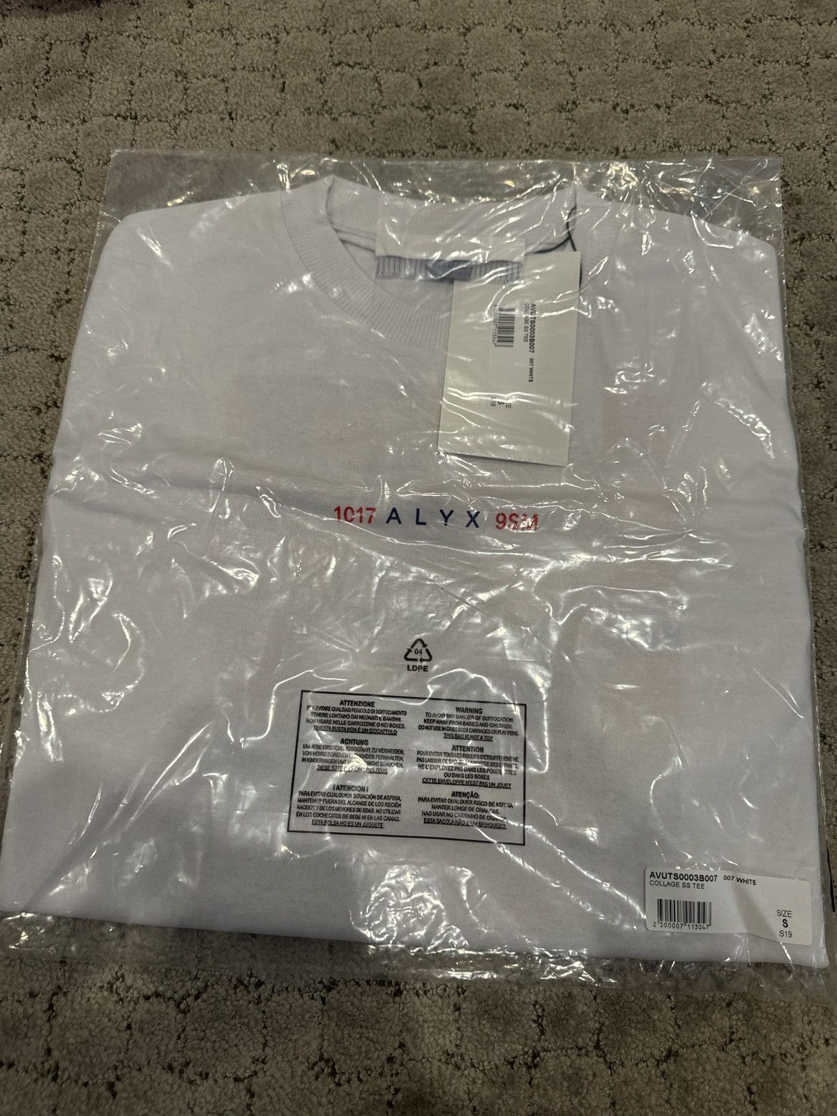 1017 ALYX 9SM × Alyx 1017 Alyz 9sm college SS logo tee s19 Size US S / EU 44-46 / 1 - 4 Thumbnail
