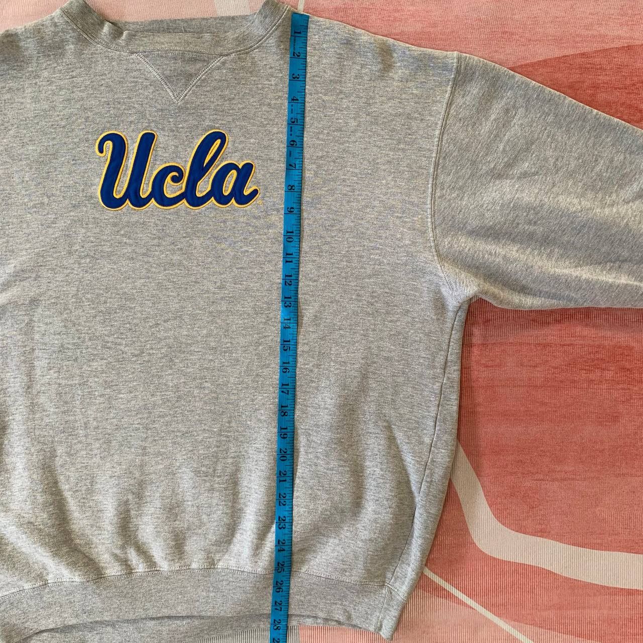 Champs Sport Vintage 90s UCLA Embroidered Spellout Sweatshirt Size US XL / EU 56 / 4 - 8 Thumbnail
