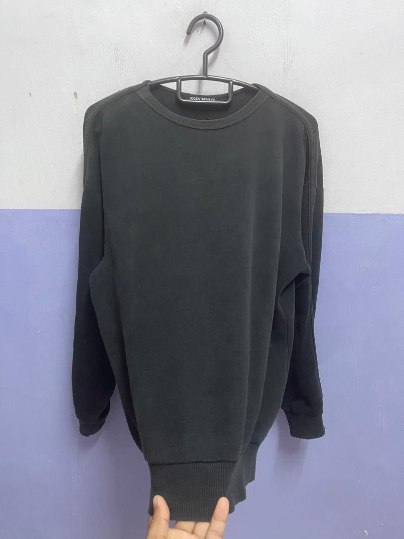 Issey Miyake Vintage Issey Miyake Sweatshirt Spell Out Sweatshirt Knit Size US M / EU 48-50 / 2 - 3 Thumbnail