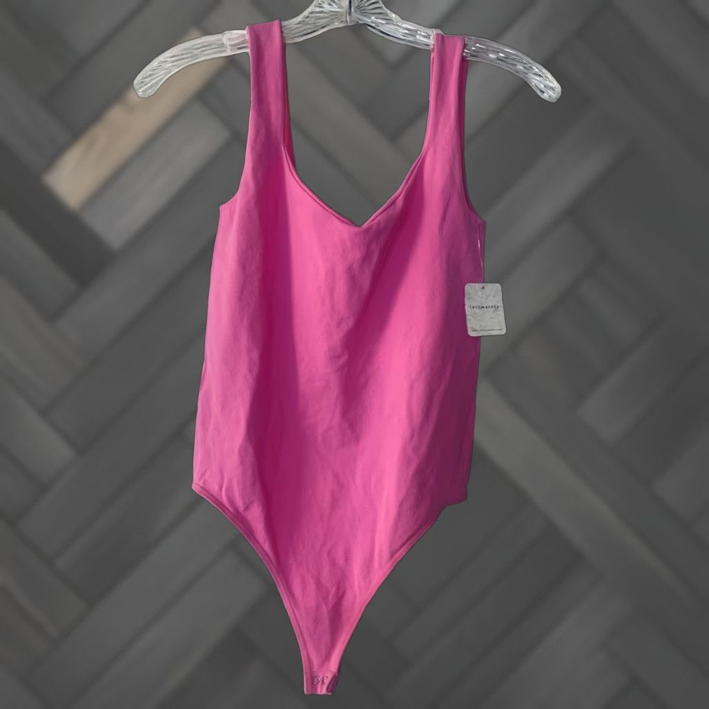 Free People VINTAGE Intimately Free People Pink Bodysuit M/L Top Boho Women’s Tank Strap Wide Strap Womens M/L Pink Size M / US 6-8 / IT 42-44 - 1 Thumbnail