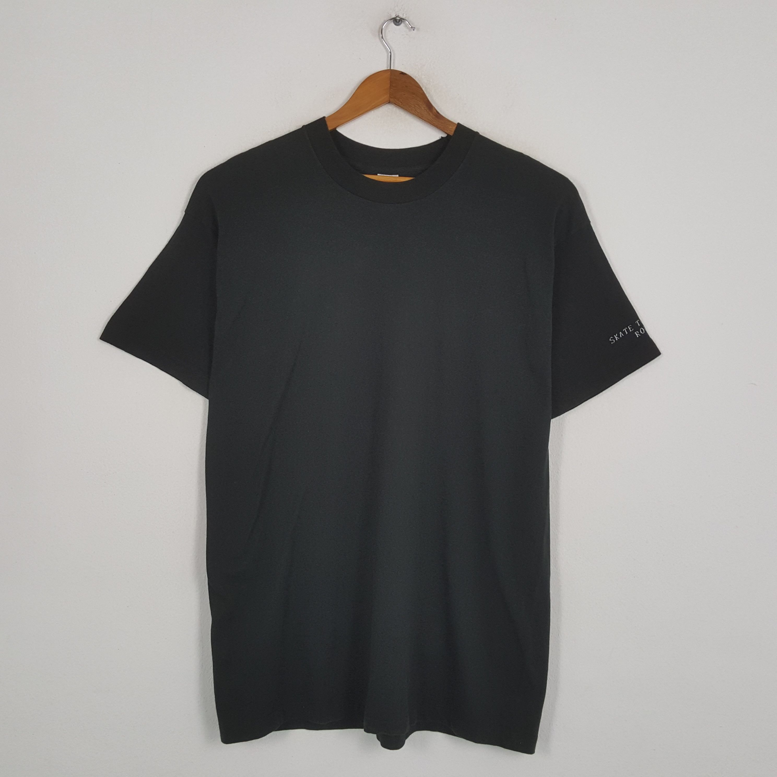 Vintage Vintage 90's SKATE TOUGH ROCK HARD Skateboard Style T-Shirts Size US XL / EU 56 / 4 - 3 Thumbnail