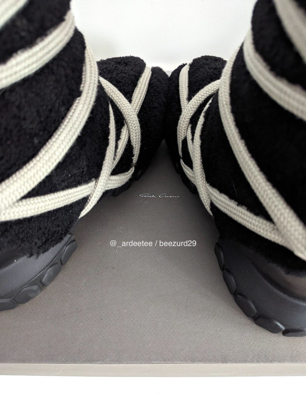 Rick Owens *NEW* SHEARLING LUNAR TRACTOR BOOTS FW22 STROBE Size US 9 / EU 42 - 6 Thumbnail