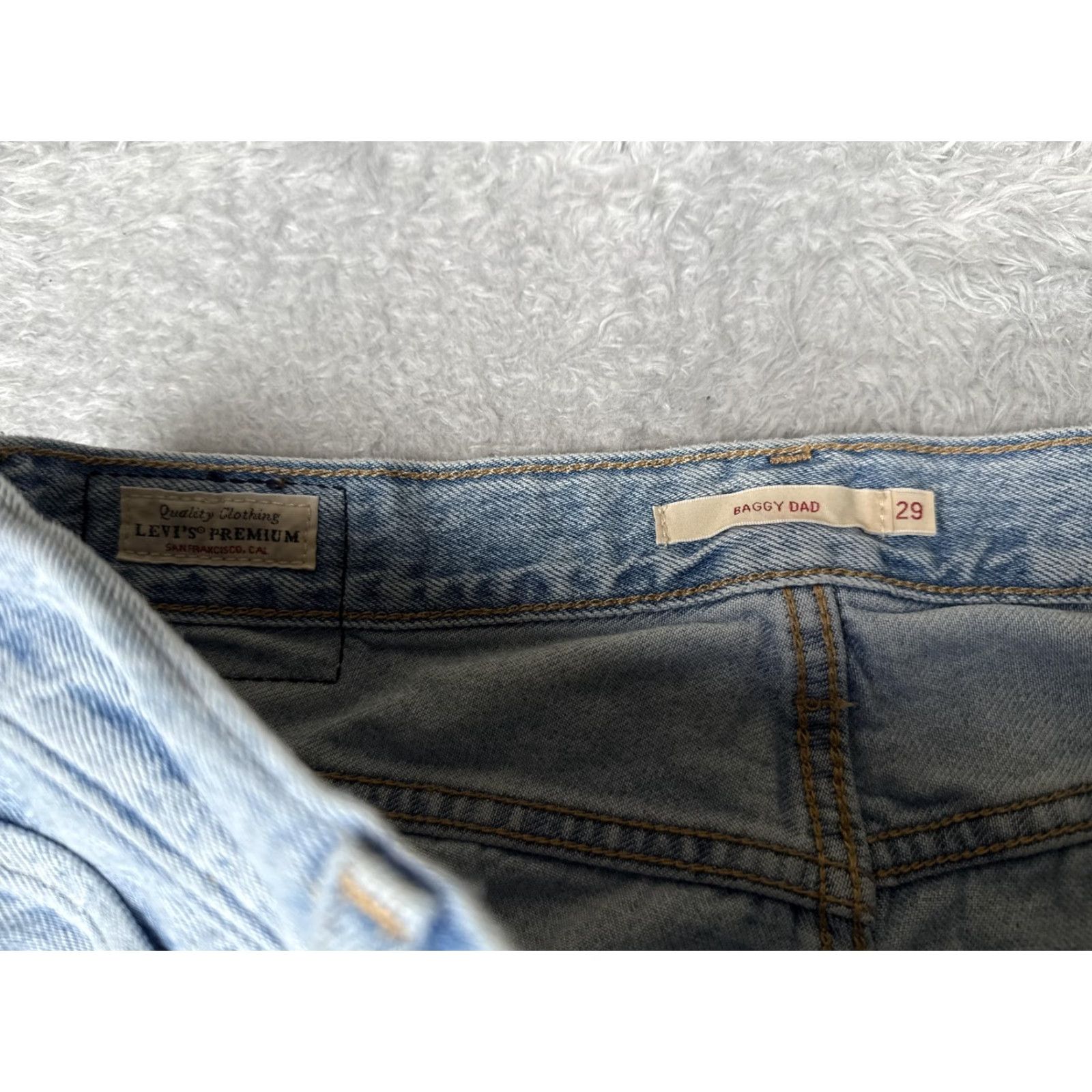 Levi's Levis Premium Jeans Baggy Dad 29x30 Light Wash Blue Distressed Ripped 90s Womens Size 29" - 6 Thumbnail