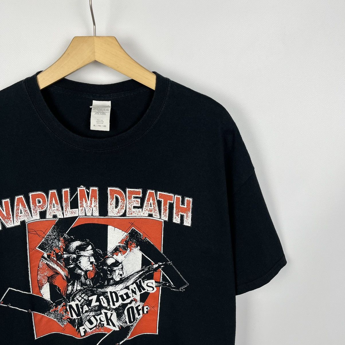 Band Tees Vintage Napalm Death Nazi Punks Fuck Off band T Shirt 2003 Size US XL / EU 56 / 4 - 2 Thumbnail