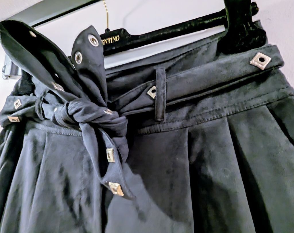 Philosophy di Lorenzo Serafini Philosophy di Lorenzo Serafini Black Suede Pants Size 4 Size 27" / US 4 / IT 40 - 7 Thumbnail