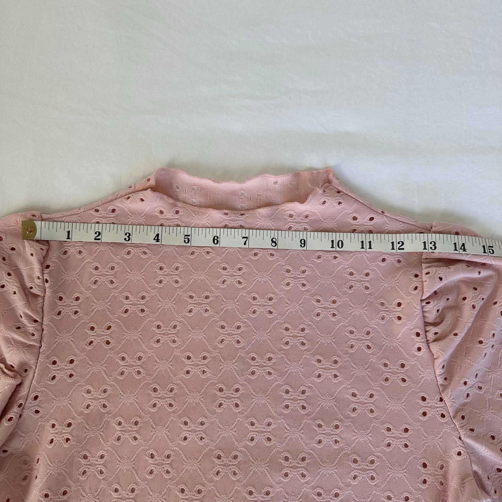 Other Pink Mock Neck Eyelet Ruched Shoulder Size Medium Size M / US 6-8 / IT 42-44 - 3 Thumbnail