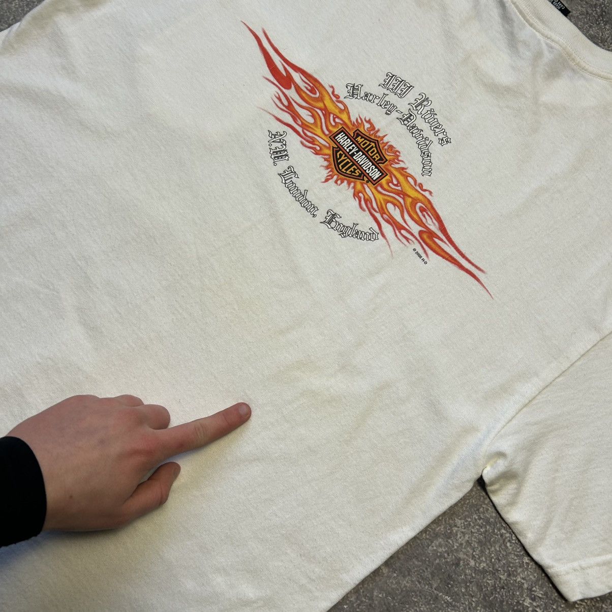 Harley Davidson Vintage Harley Davidson 2005 Big Fire Logo motorcycles tee Size US L / EU 52-54 / 3 - 5 Thumbnail