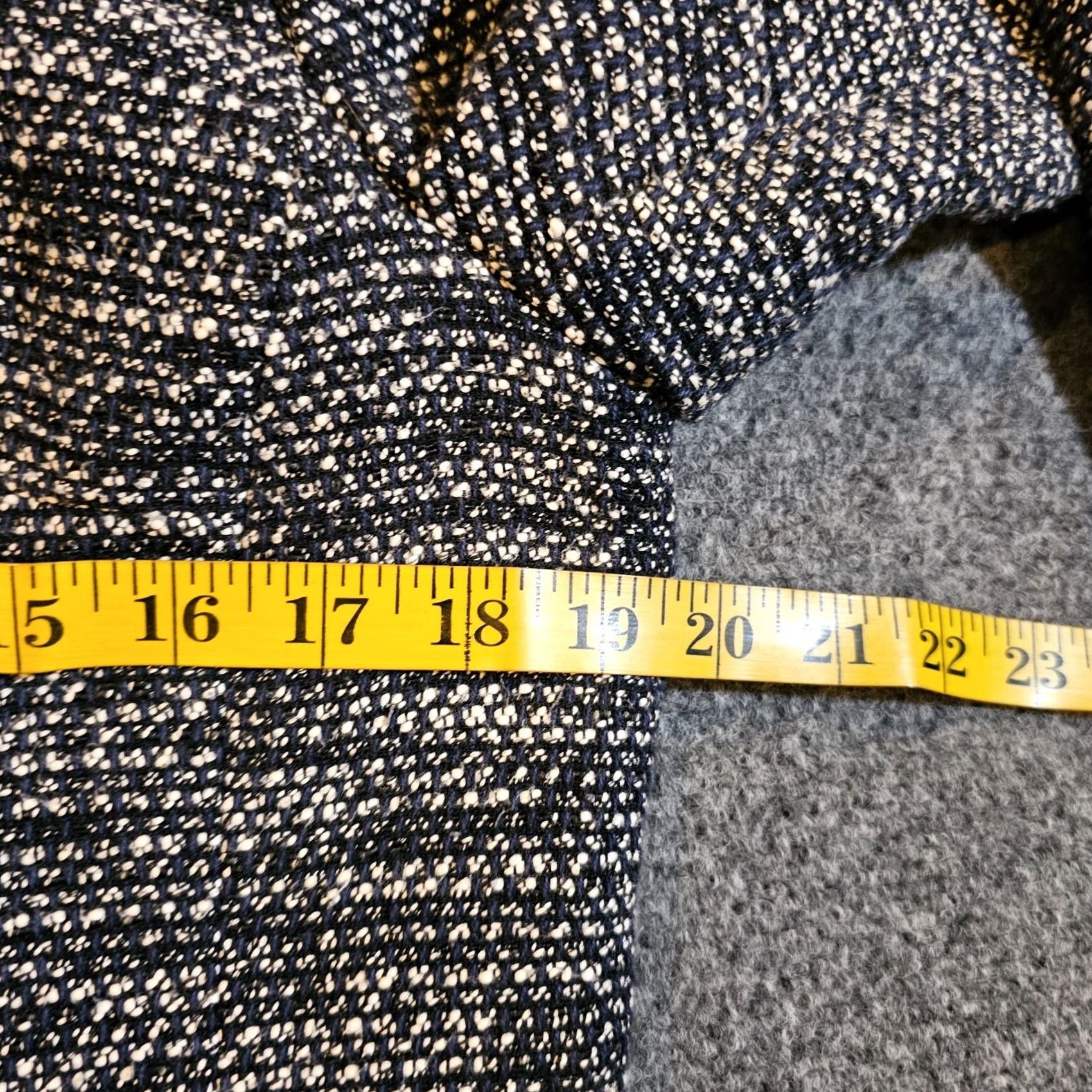 Talbots VINTAGE Talbots Blazer Womens 12 Petite Black Tweed Long Sleeve Full Zip Career Size XL / US 12-14 / IT 48-50 - 6 Thumbnail