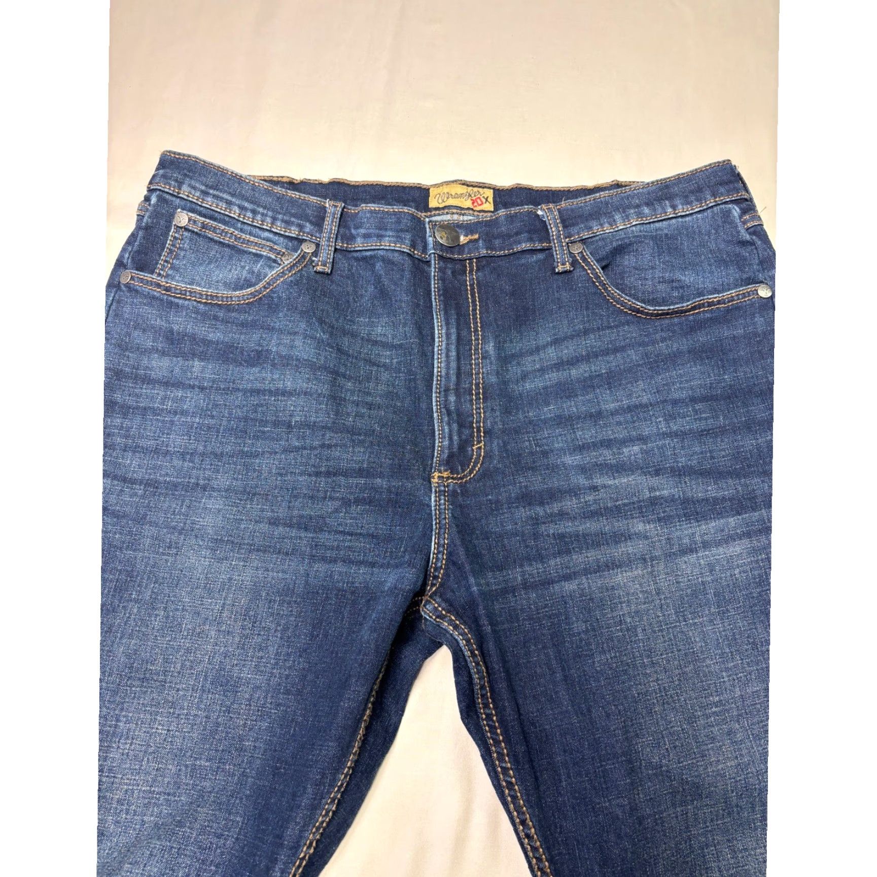Wrangler Wrangler 20X Style 33 Jeans Mens 38x30 Dark Wash Straight Leg Relaxed Fit Denim Size US 38 / EU 54 - 2 Thumbnail