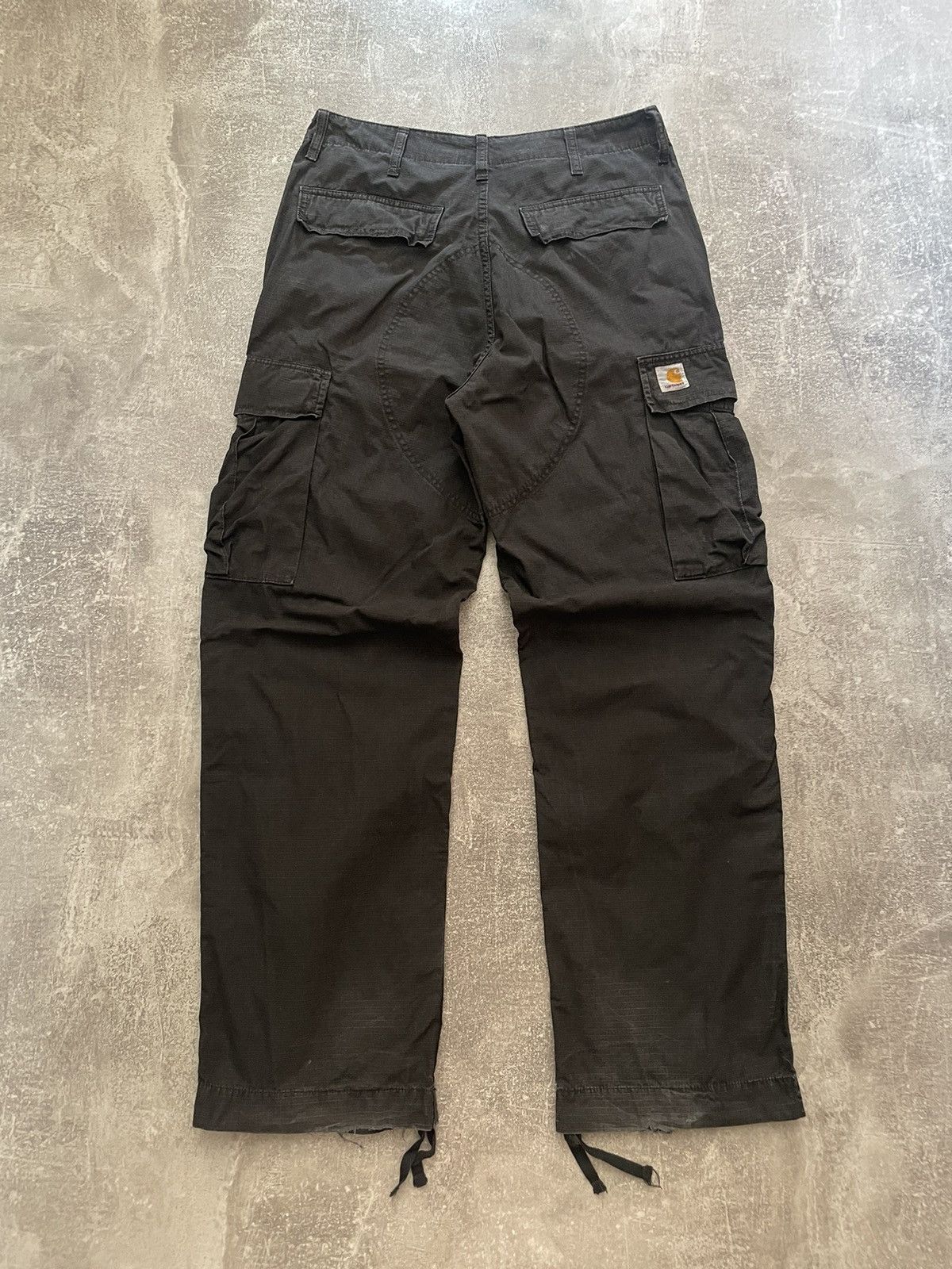 Carhartt Vintage Carhartt Black Cargo Black Pants 31/34 Size US 34 / EU 50 - 1 Thumbnail