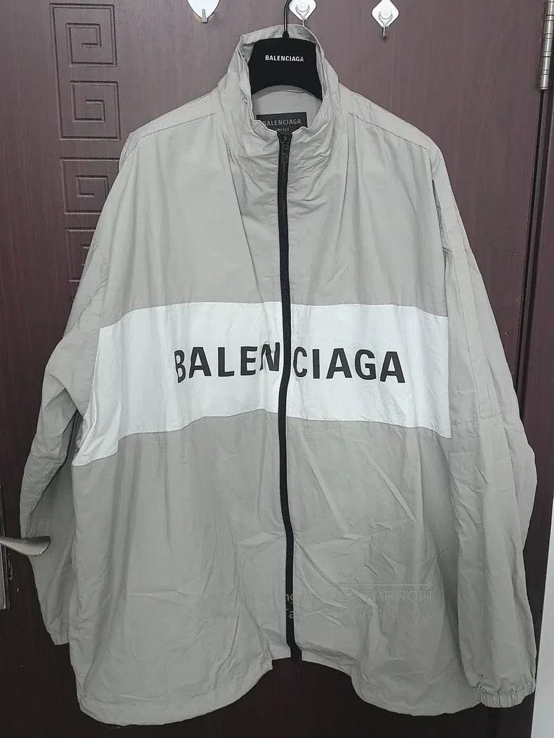 Balenciaga Men's Windbreaker! XS Size