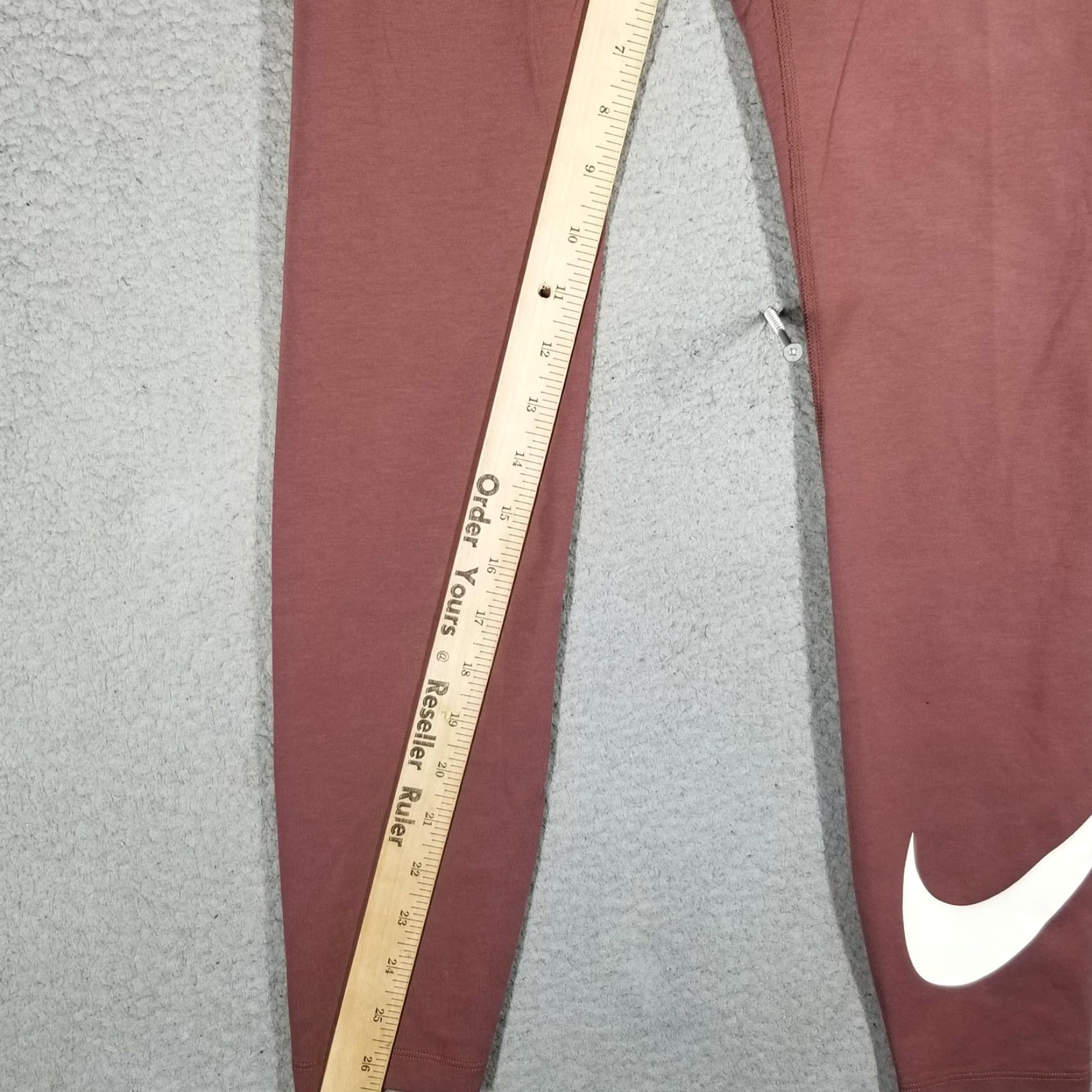 Nike Nike Sportswear Classics Womens High-Waisted Graphic Leggings Small DV7795-218 Size 28" / US 6 / IT 42 - 5 Thumbnail