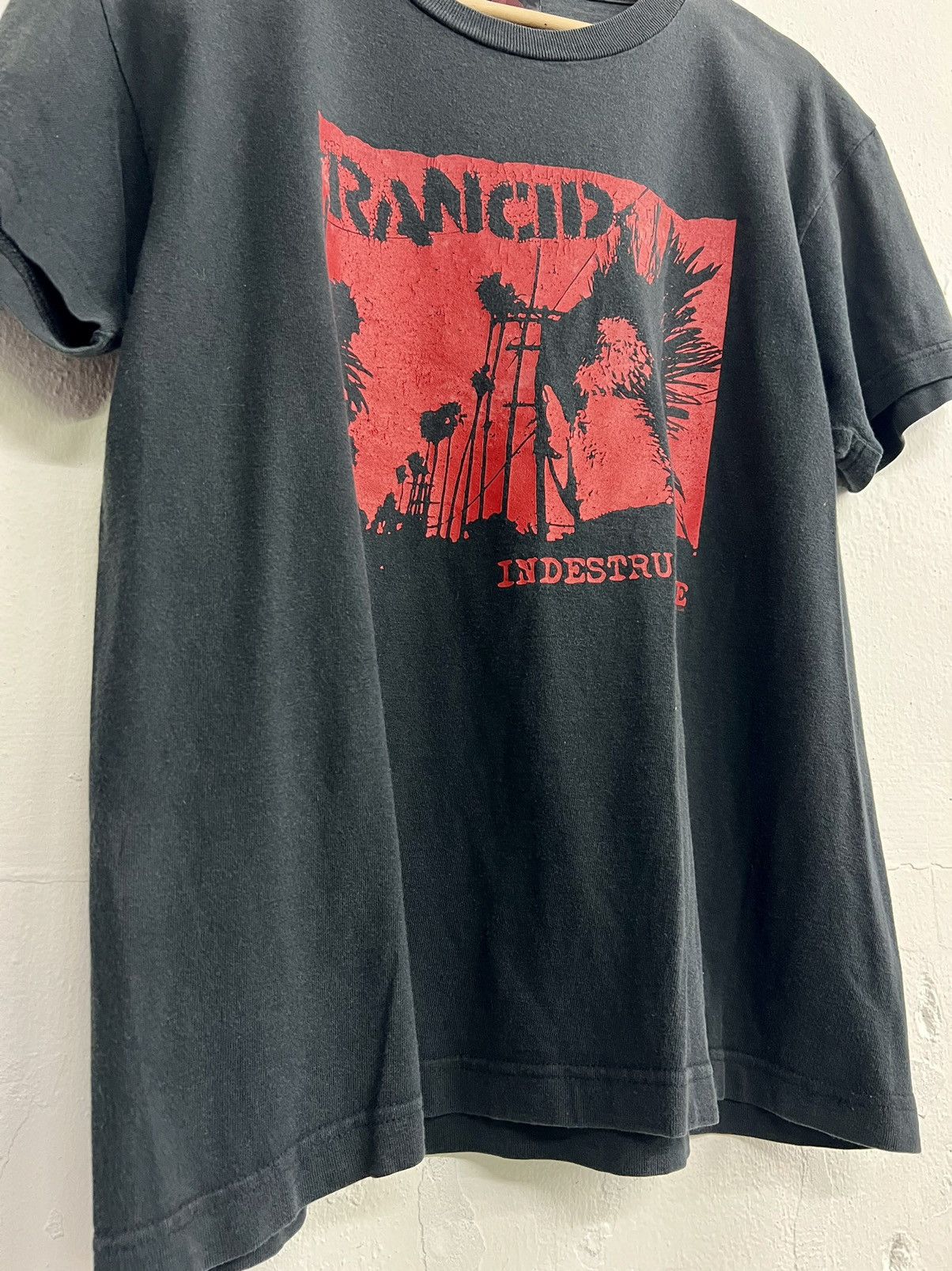 VINTAGE 2003 INDESTRUCTIBLE RANCID BAND TEE