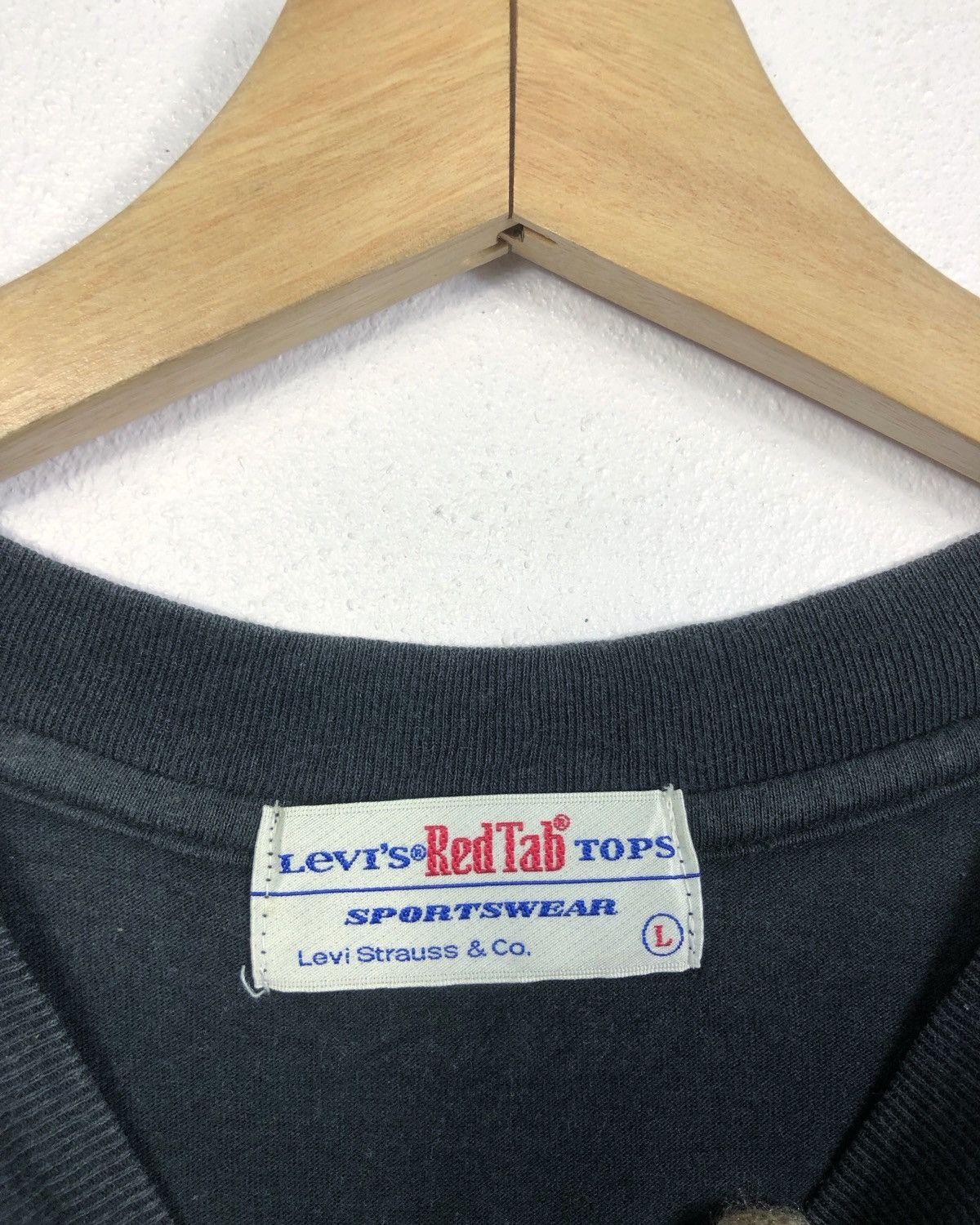 Levi's Rare Vintage Levi's Redtab LS Tee Size US L / EU 52-54 / 3 - 8 Thumbnail