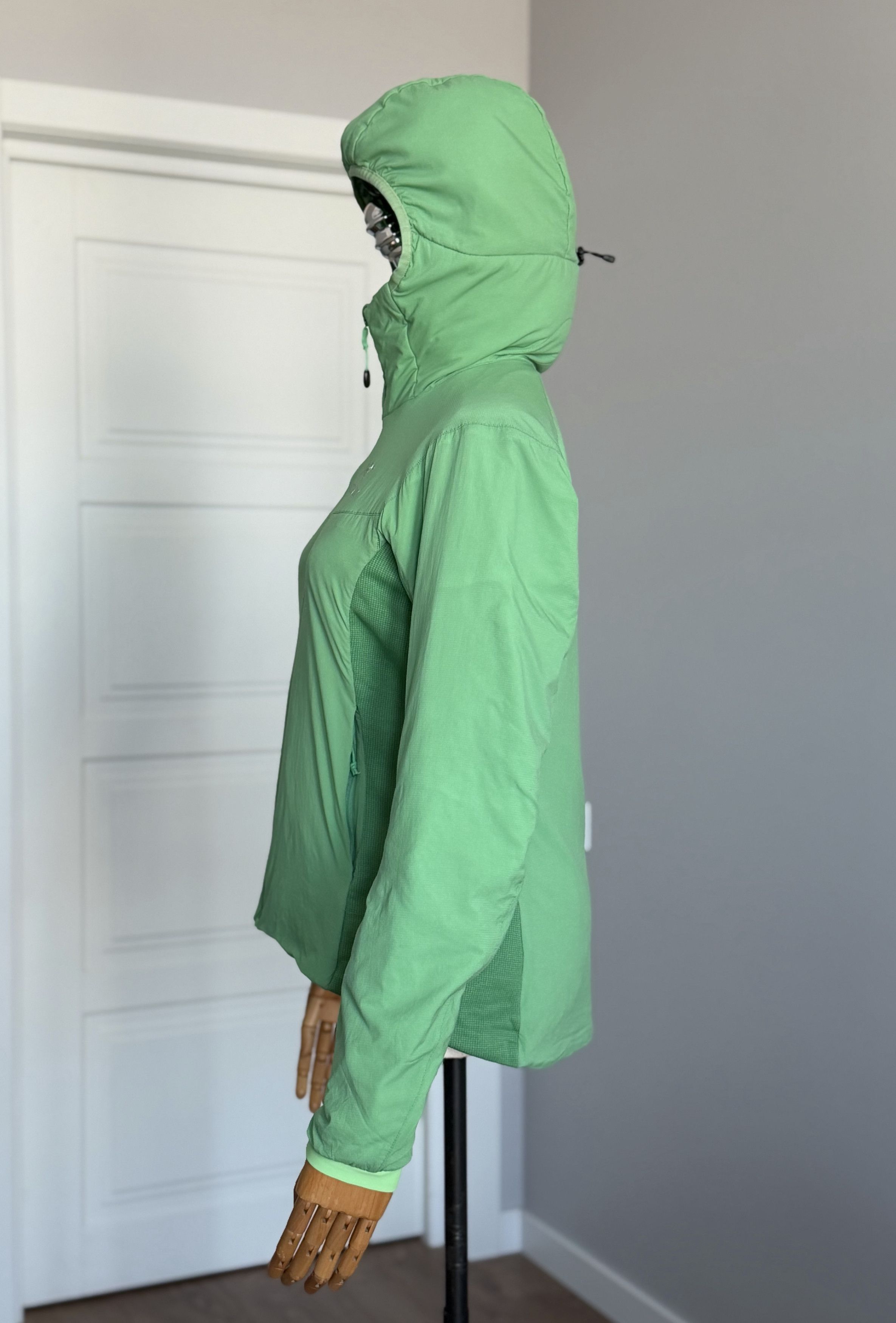 ARC'TERYX Atom LT Hoody Hooded Jacket SizeS Outdoor Trekking