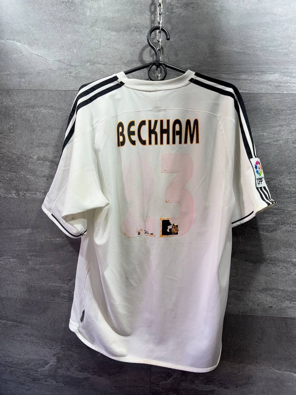 Vintage 2003-04 Adidas Real Madrid Home Shirt Soccer Jersey Beckham Size US M / EU 48-50 / 2 - 16 Thumbnail