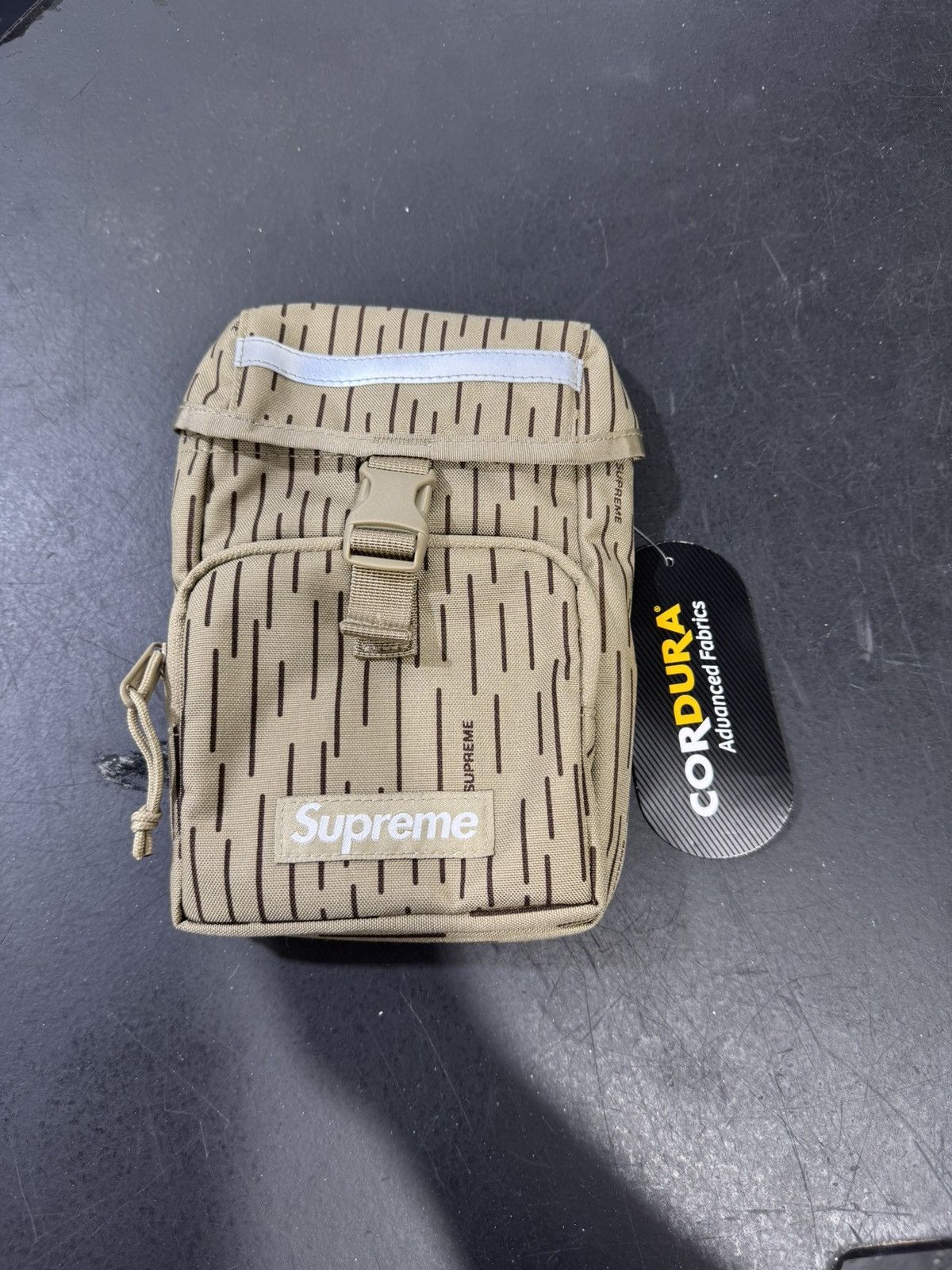 Supreme Supreme Camera Bag Tan Raindrop Sidebag Size ONE SIZE - 1 Thumbnail