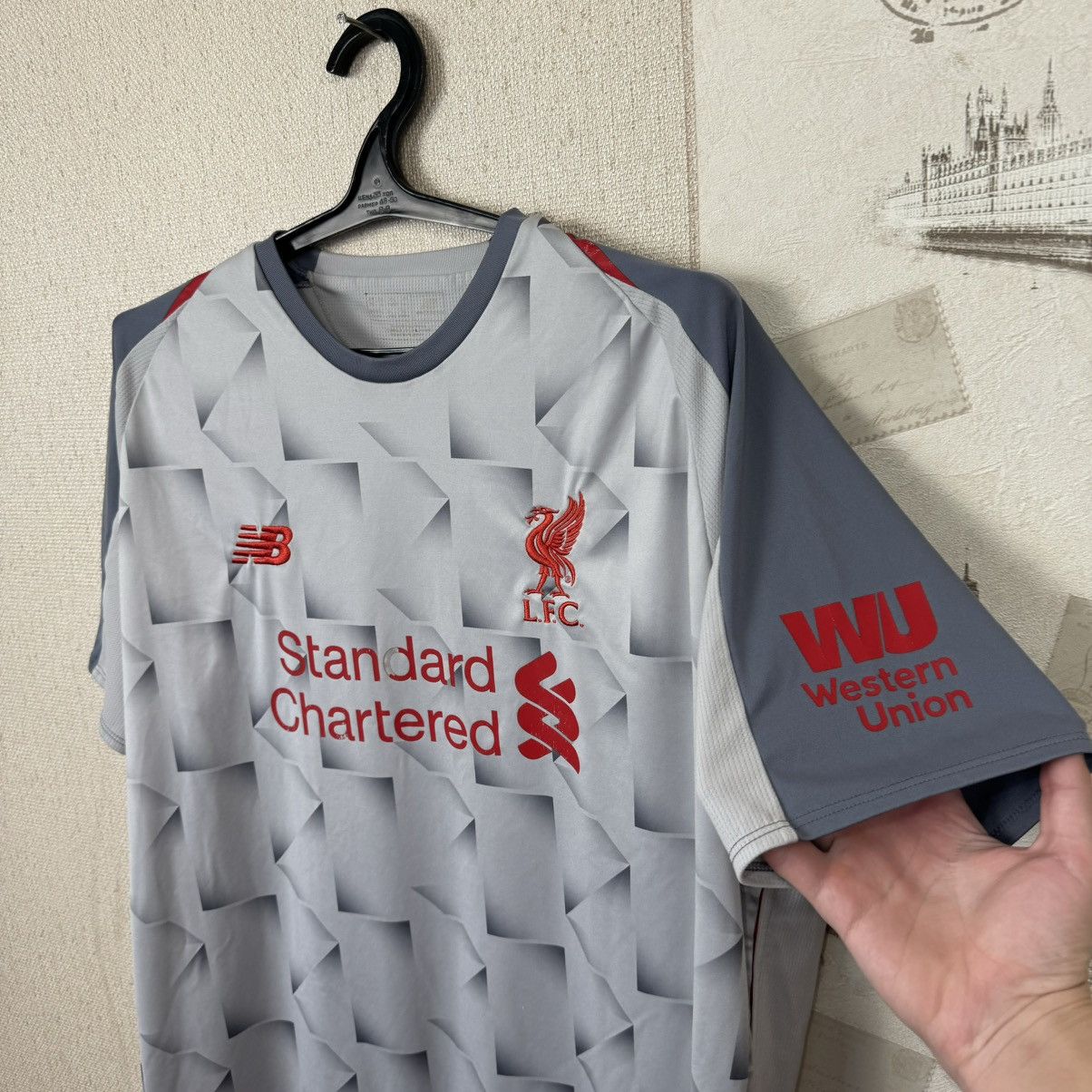 New Balance New Balance Liverpool Jersey 2018/19 Thrid Kit Football 2XL Size US XXL / EU 58 / 5 - 17 Thumbnail
