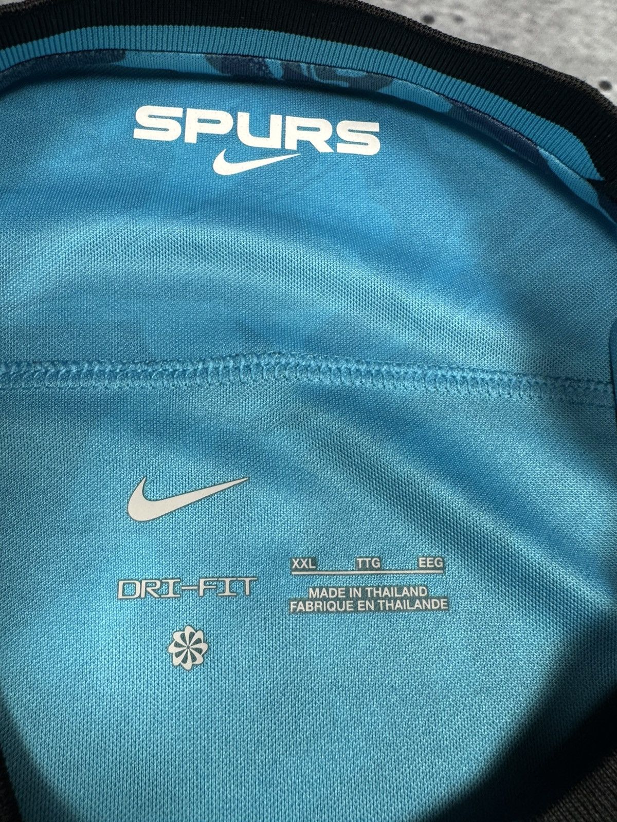 Nike Tottenham Hotspur 2022/2023 THIRD FOOTBALL JERSEY Size US XXL / EU 58 / 5 - 8 Thumbnail